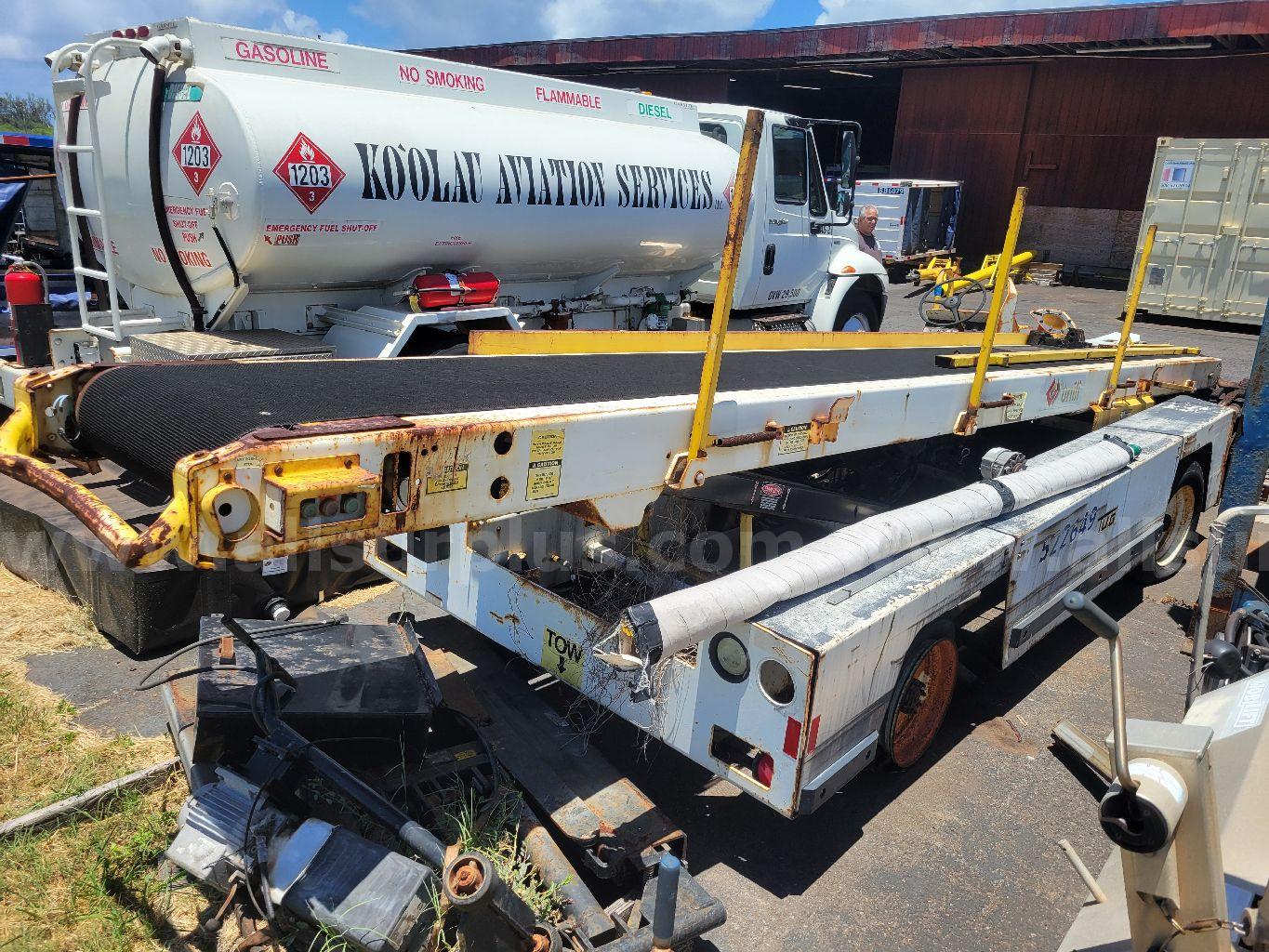 4pcs Tug Tech Ground Support Equipment, for parts   Government Surplus Auction - Photo #4