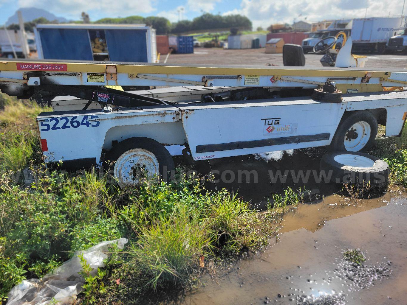 2ea Tug Tech Belt Loaders, for parts   Government Surplus Auction - Photo #3