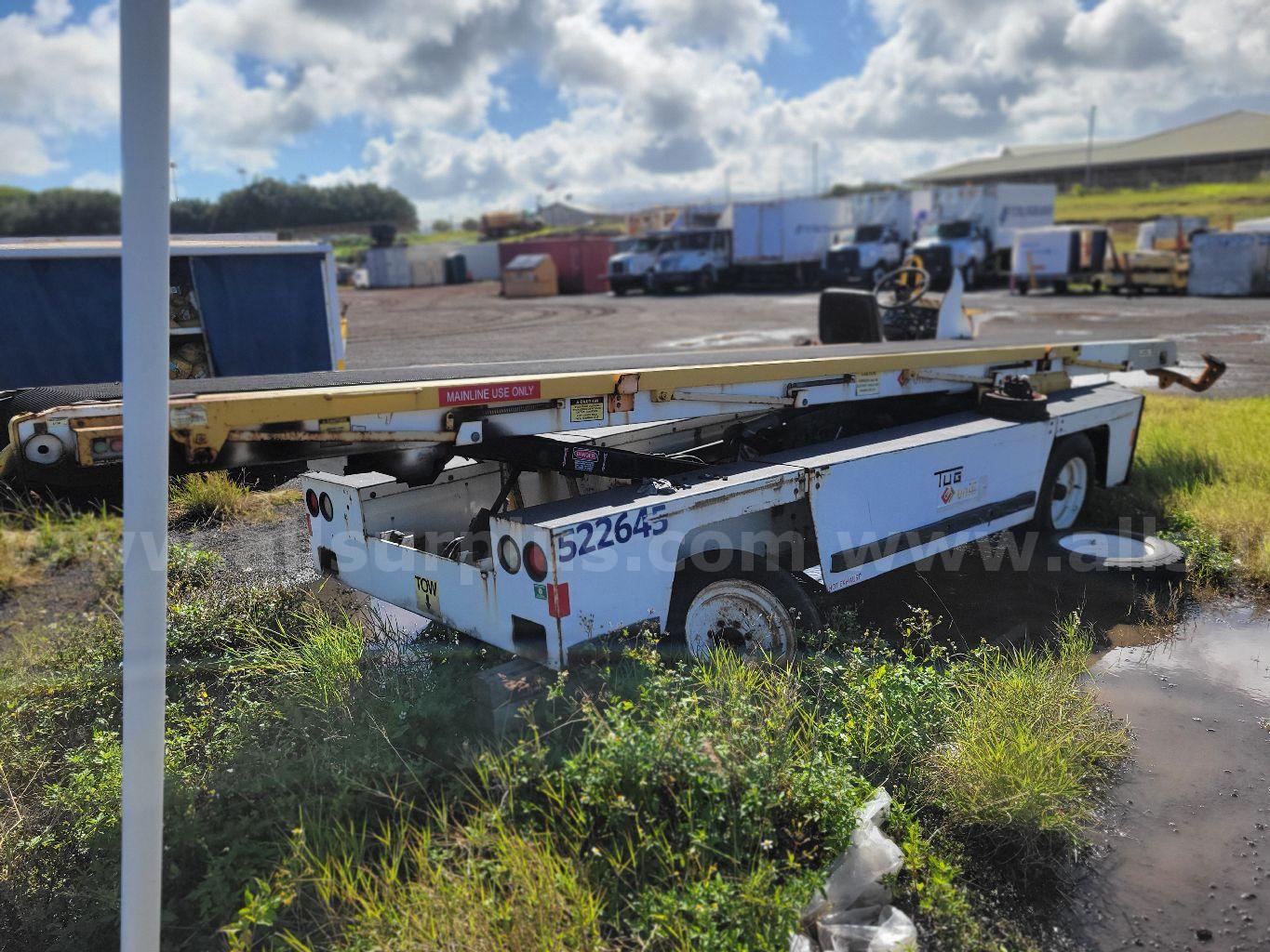 2ea Tug Tech Belt Loaders, for parts   Government Surplus Auction - Photo #4