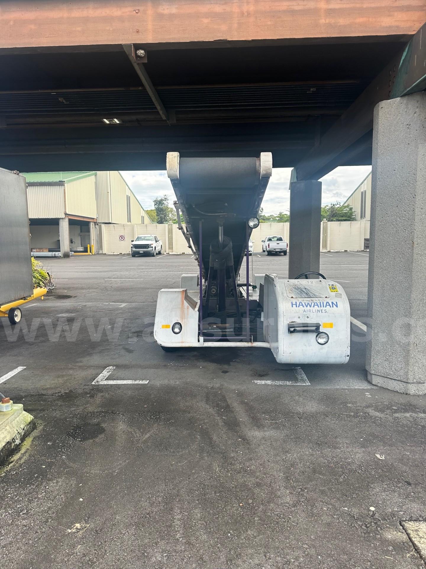 2000 Wollard TC-888 Belt Loader Wollard 888 Government Surplus Auction - Photo #2