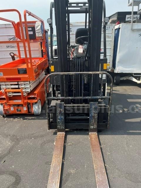 1984 Yale Forklift Yale Charger Government Surplus Auction - Photo #2
