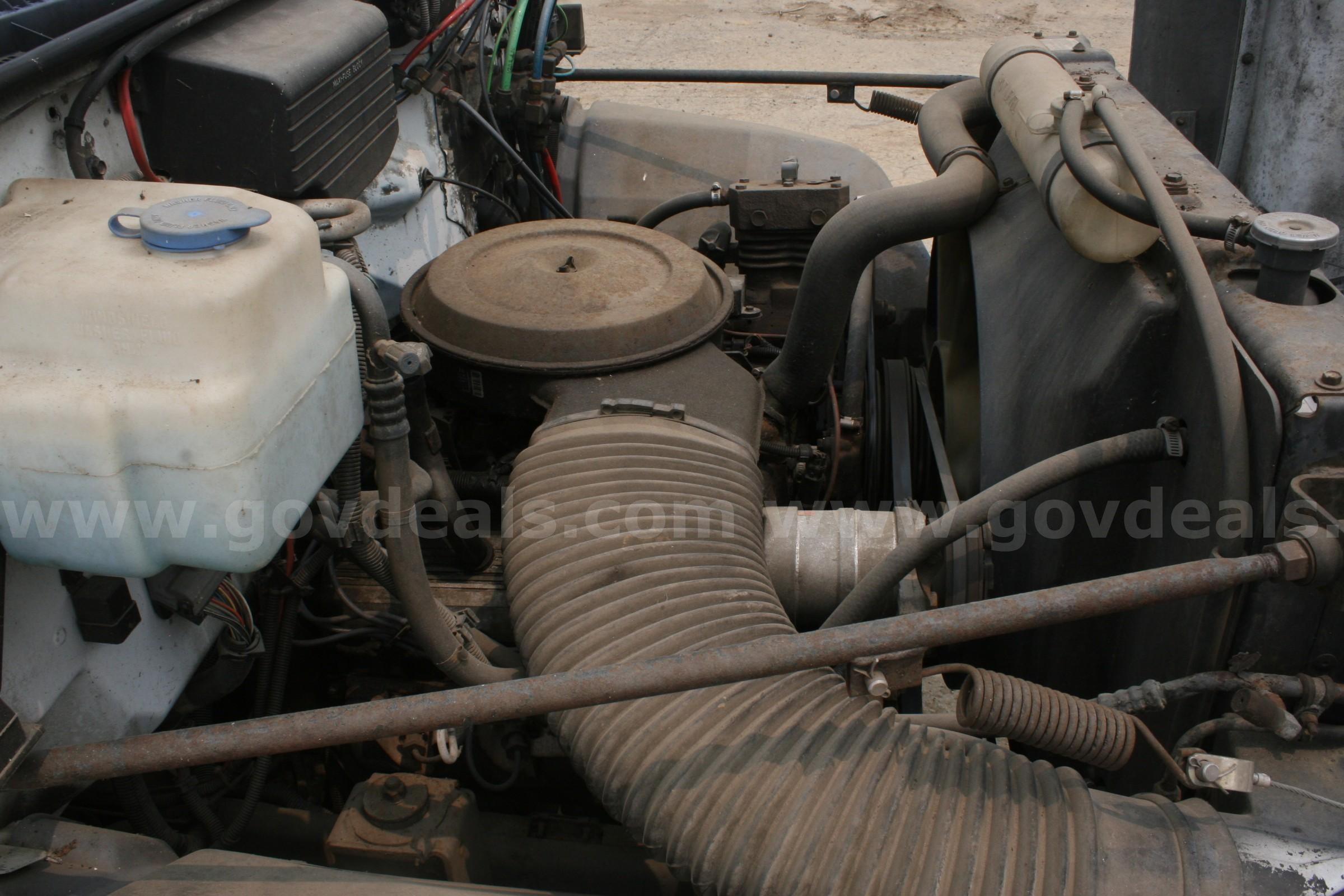 1991 Chevrolet Kodiak C7500 Stakebed Chevrolet C7500 Government Surplus Auction - Photo #5