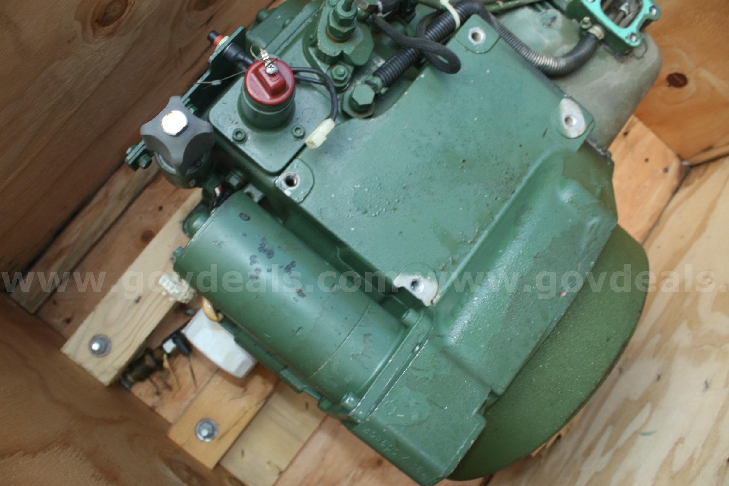 Farymann 43F 1 Cyl 15HP Diesel Continuous Duty Engine Farymann 43F Government Surplus Auction - Photo #2
