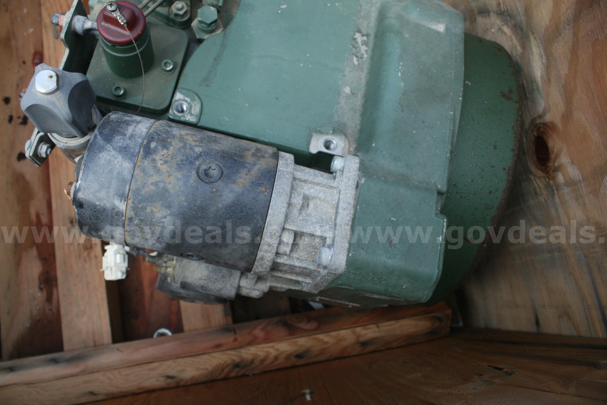 Farymann 43F 1 Cyl 15HP Diesel Continuous Duty Engine Farymann 43F Government Surplus Auction - Photo #3