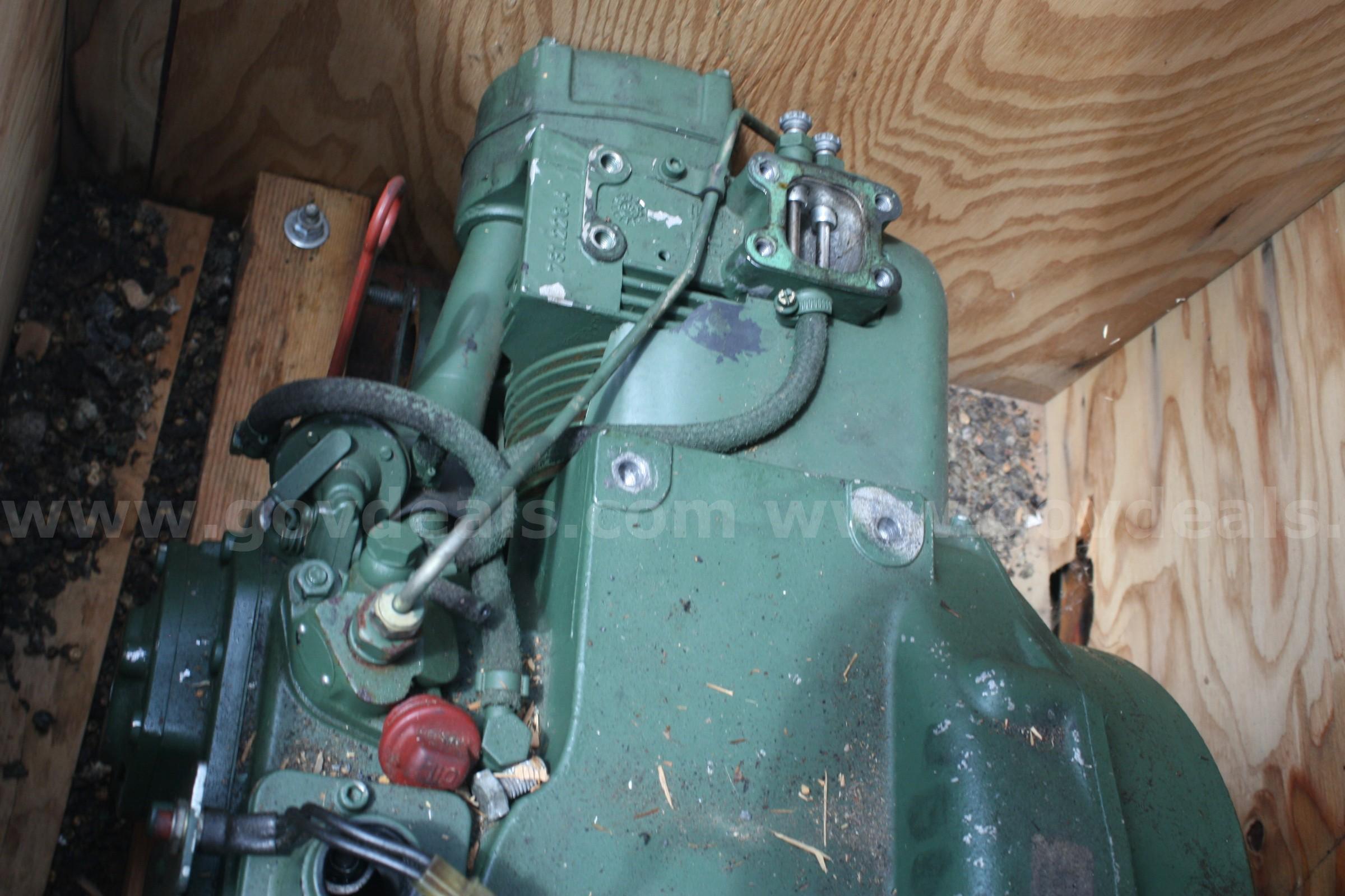 Farymann 43F 1 Cyl 15HP Diesel Continuous Duty Engine Farymann 43F Government Surplus Auction - Photo #3