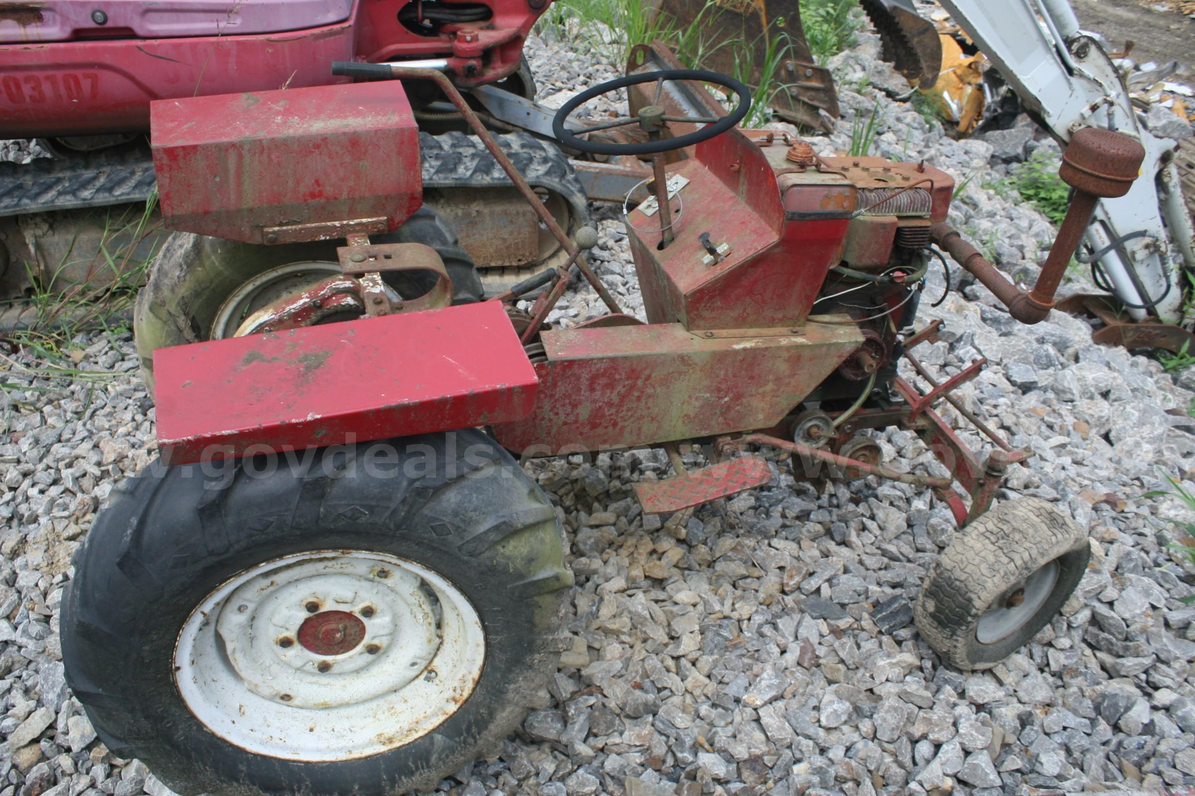 Speedex Tractor Speedex  Government Surplus Auction - Photo #2