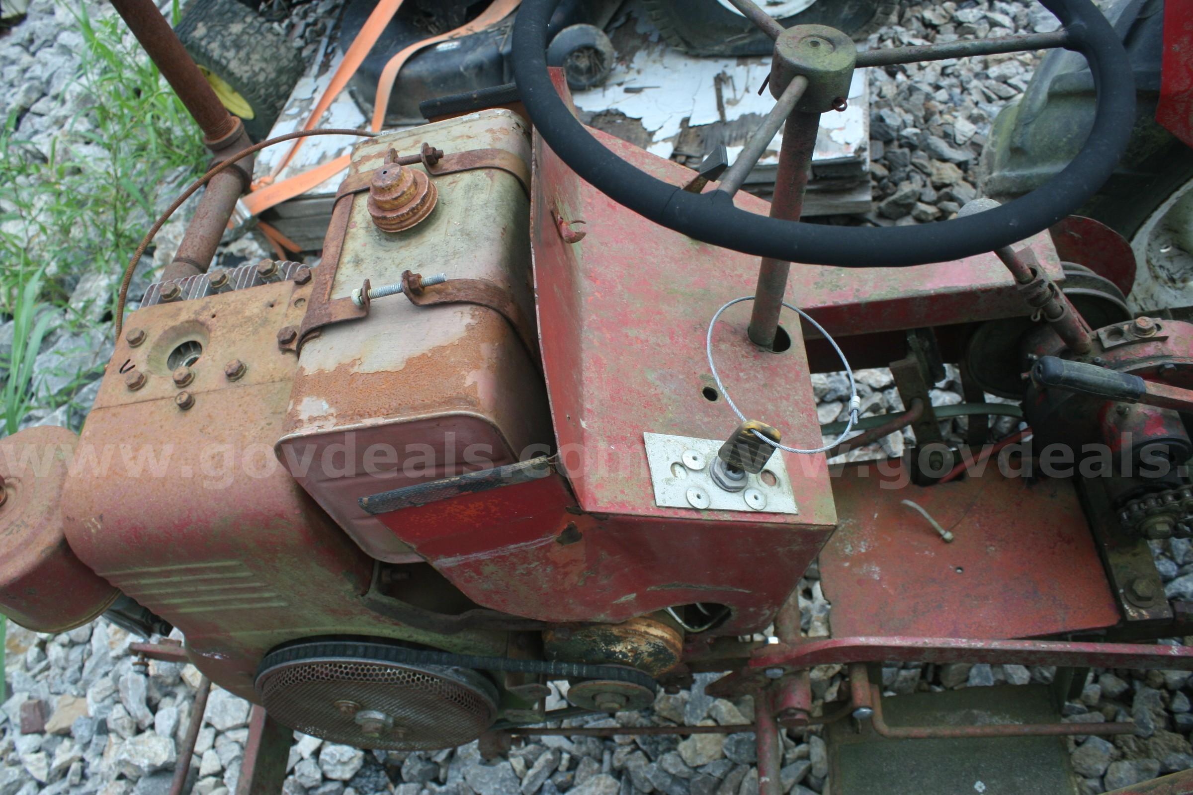 Speedex Tractor Speedex  Government Surplus Auction - Photo #5