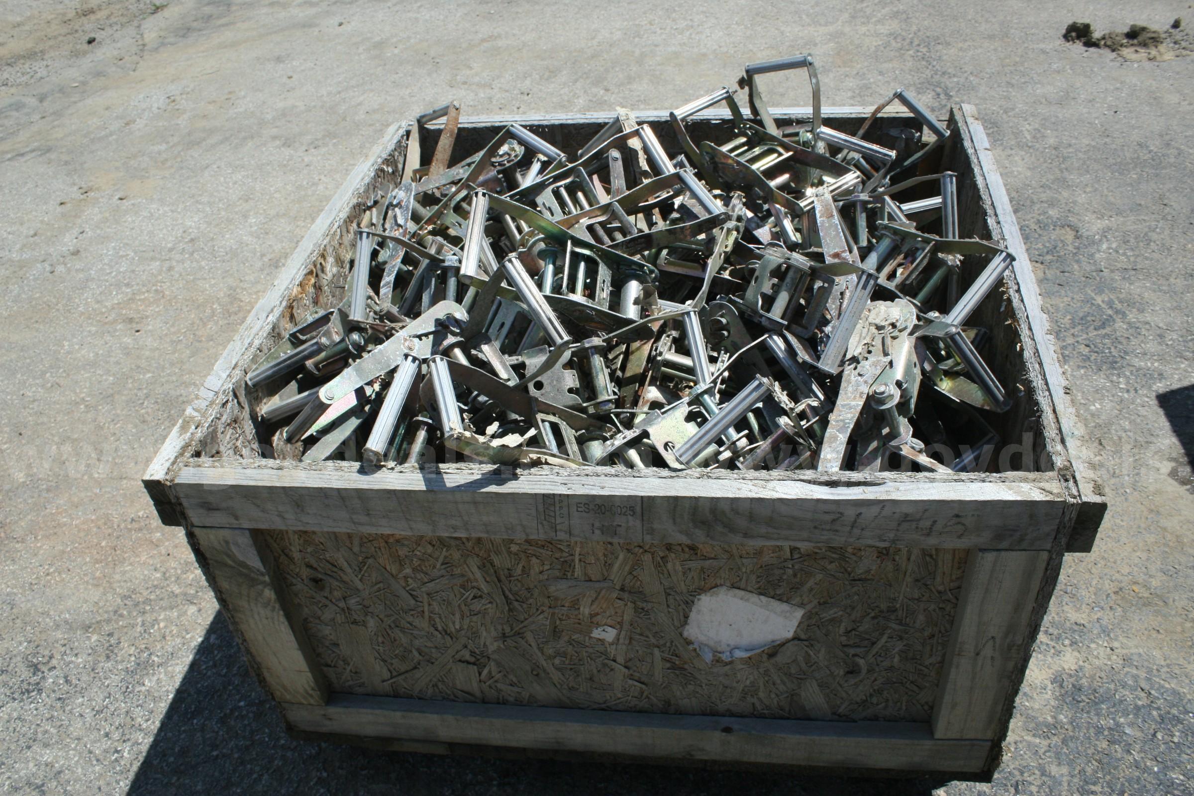 393 lbs of Ratchets  393 Government Surplus Auction - Photo #3