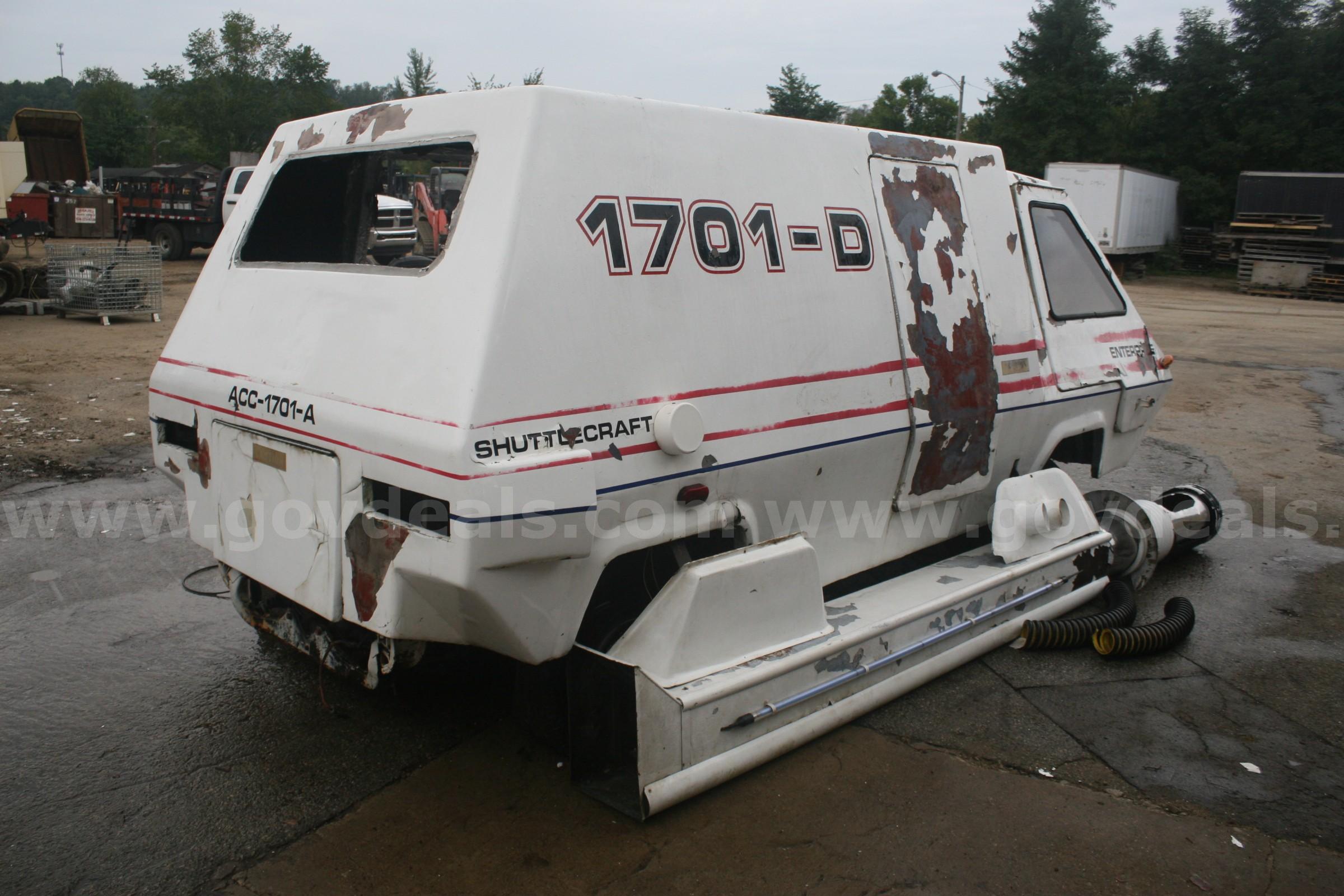Vintage Star Trek 1701-D Space Shuttle Vehicle Project Volkswagon 1701 Government Surplus Auction - Photo #4