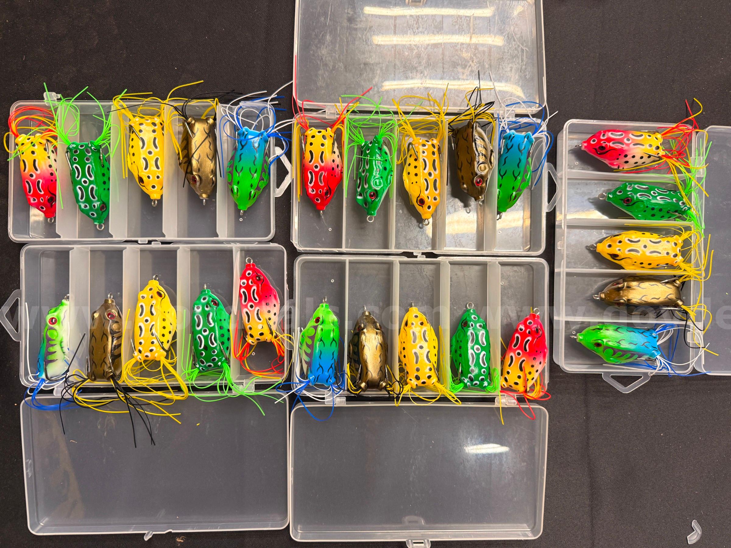 Free Shipping New Lot of 25 Hollow Body Frog Fishing Lures w Case Top Water Case  Government Surplus Auction - Primary Photo