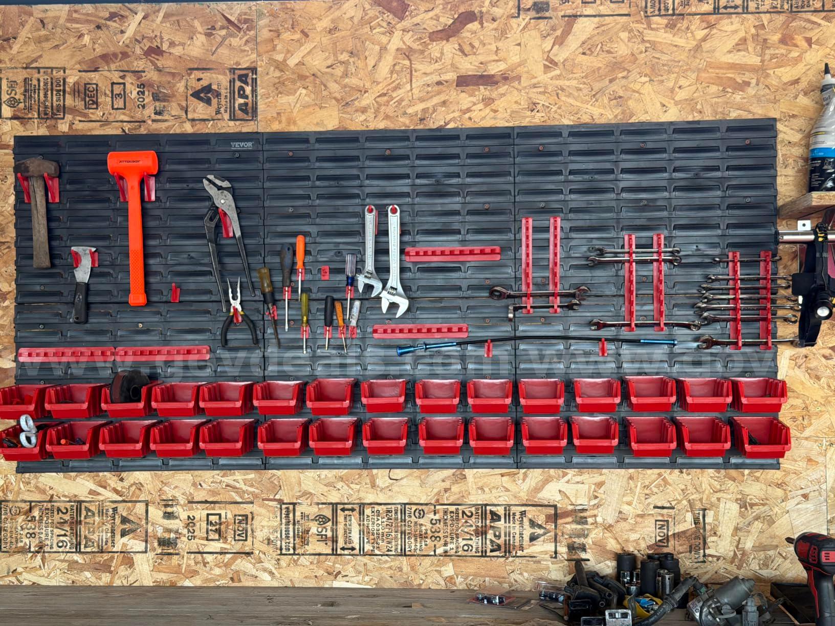 Free Shipping New - 30-Bin Wall Mounted Parts Organizer Rack Garage Storage System   Government Surplus Auction - Primary Photo