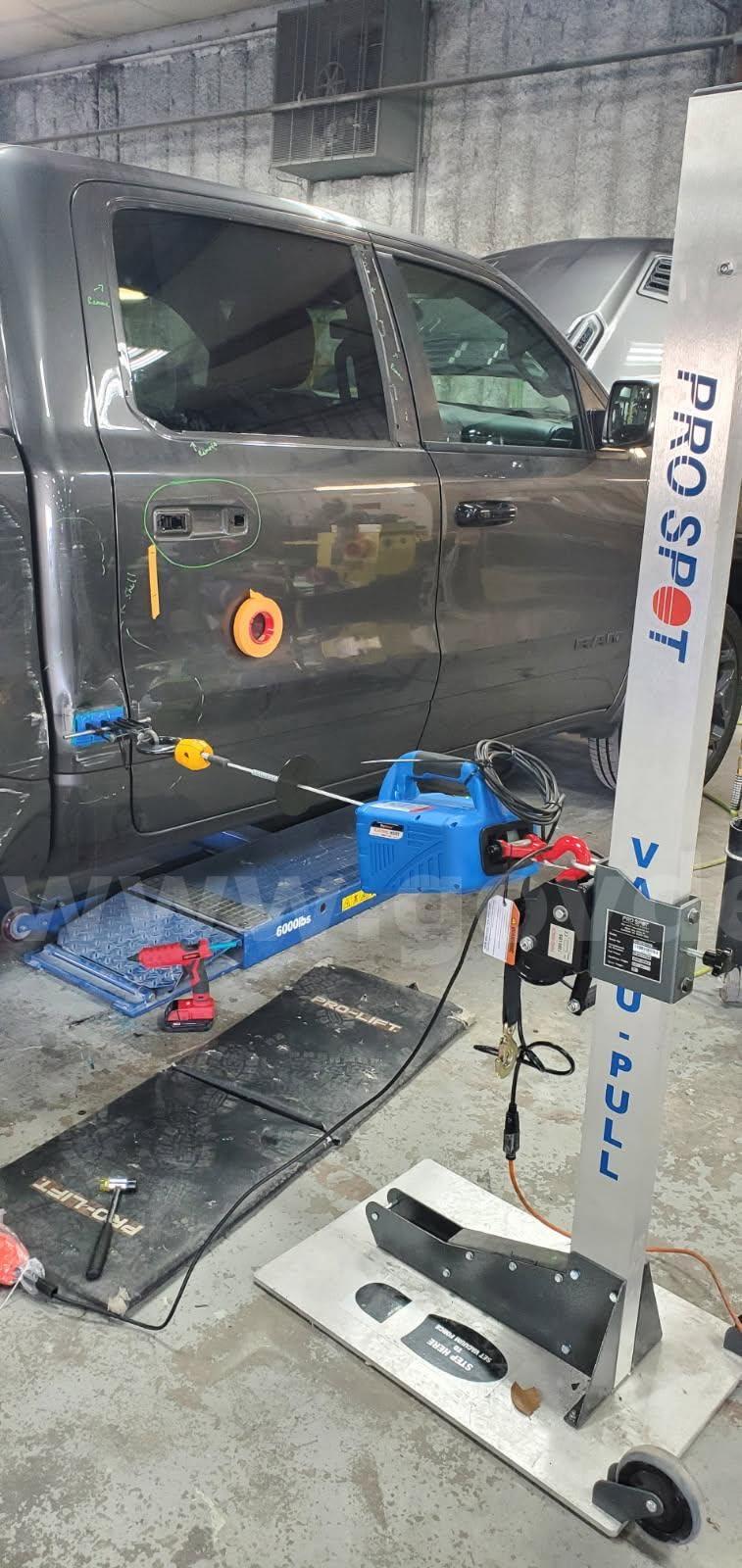 FREE SHIPPING New 1500W Electric Hoist Winch 1540 lb 25ft Cable w/ Remote  1500W Government Surplus Auction - Photo #2