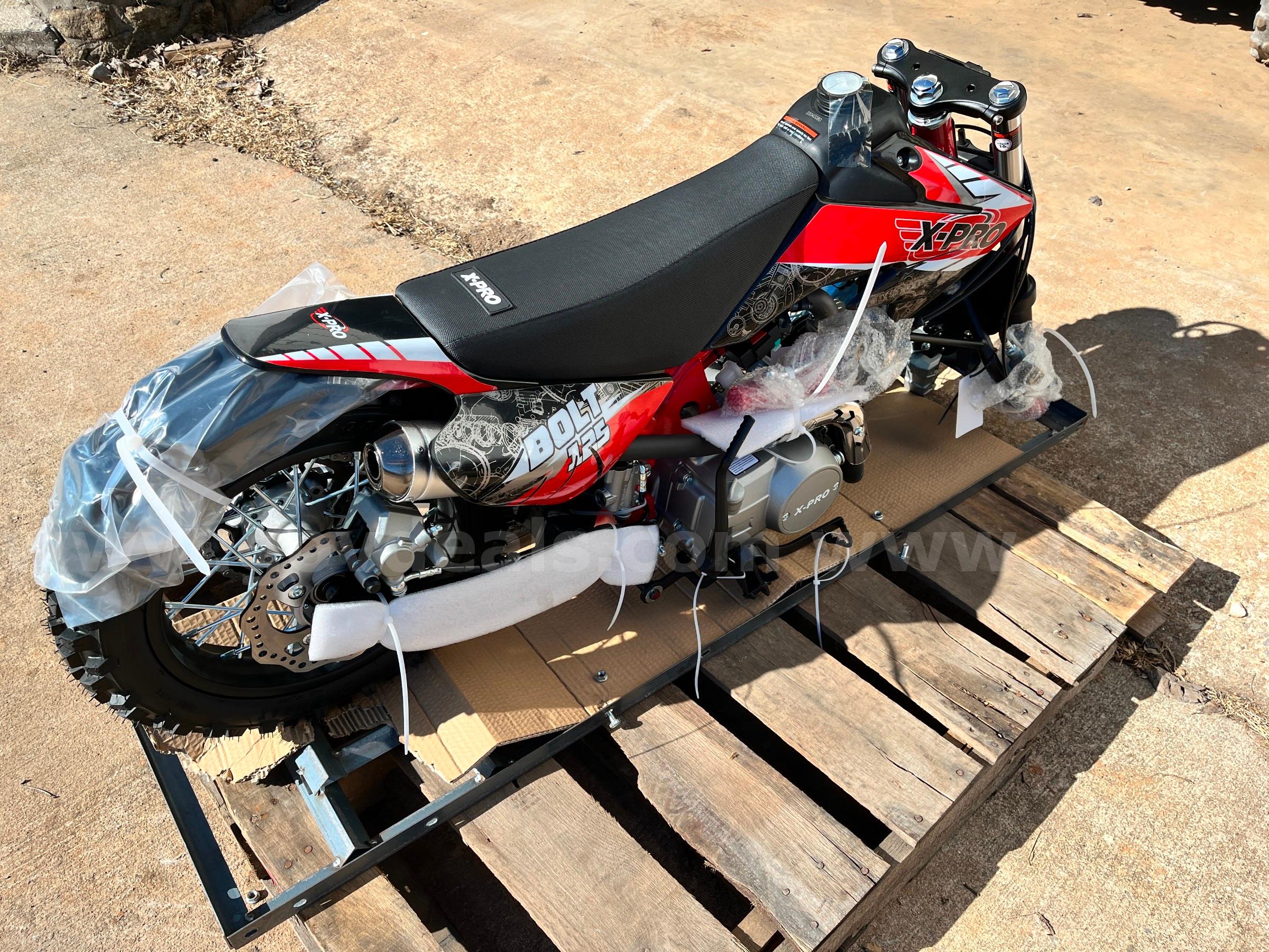 FREE FREIGHT SHIPPING – New 125cc Dirt Bike with Zongshen Engine, 4-Speed, Inverted Forks & Hydraulic Disc Brakes  125cc Government Surplus Auction - Primary Photo
