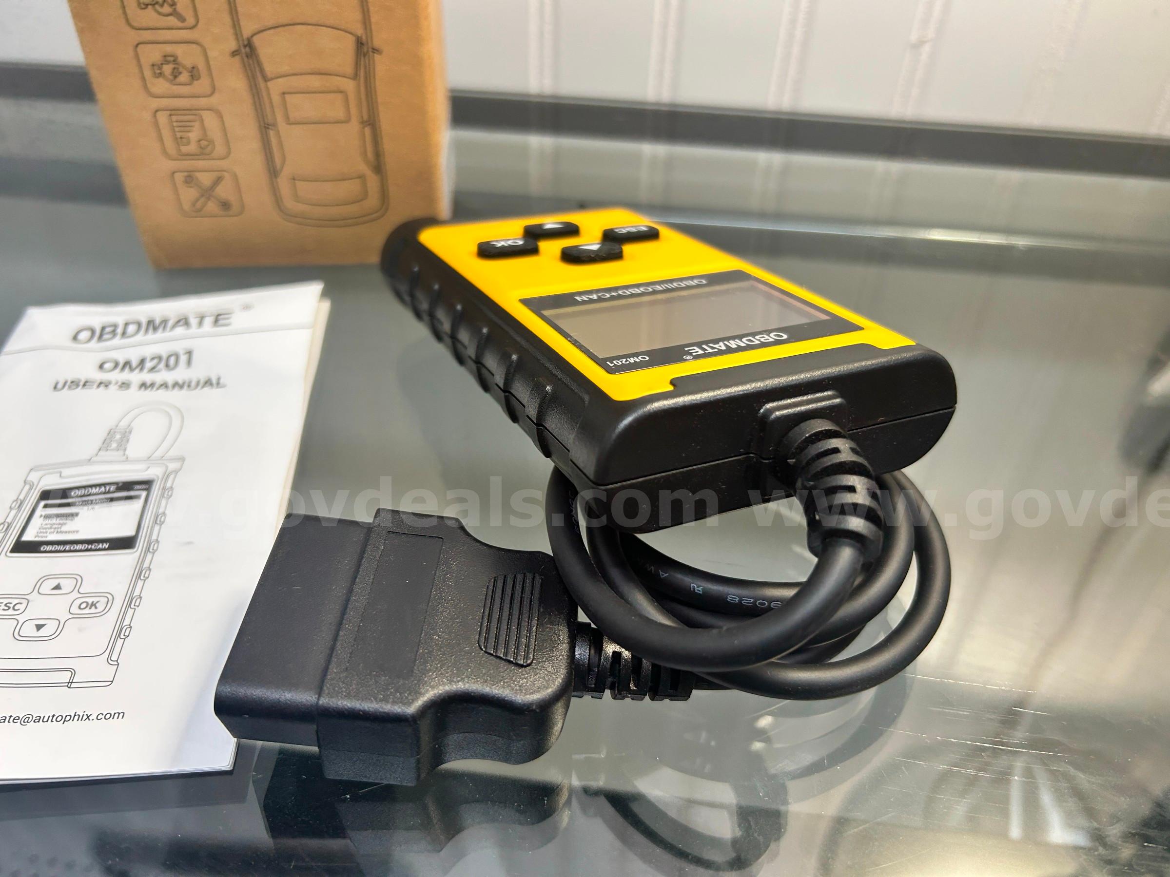 Free Shipping - Brand New OBDII Automotive Diagnostic – Handheld All-in-One Code Reset   Government Surplus Auction - Photo #2