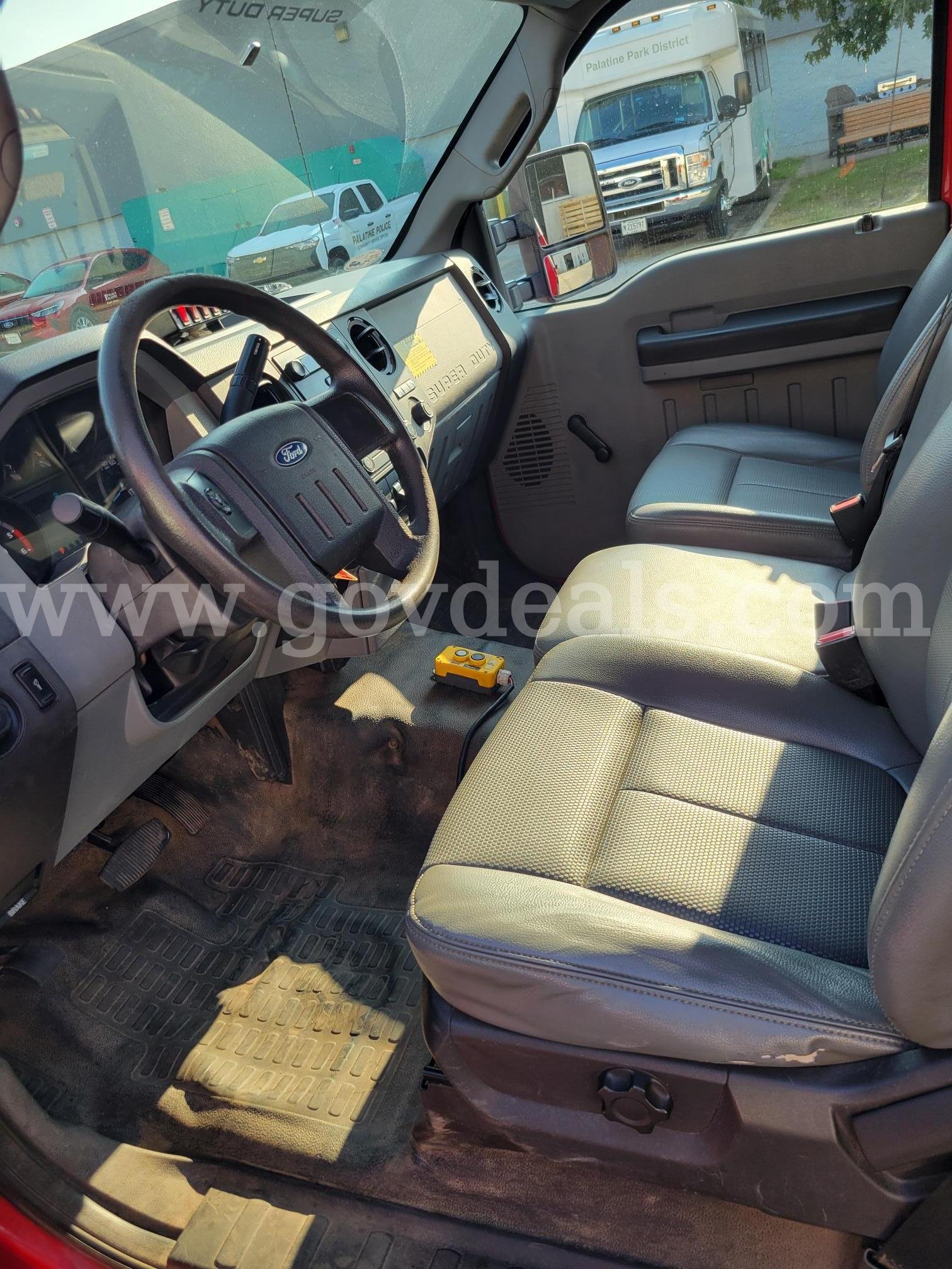 2014 Ford F-450 SD Ford F-450 Government Surplus Auction - Photo #6