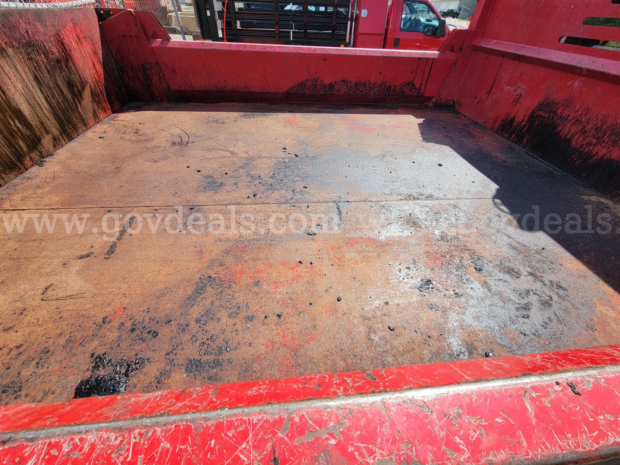 2013 Ford F-550 Ford F-550 Government Surplus Auction - Photo #4