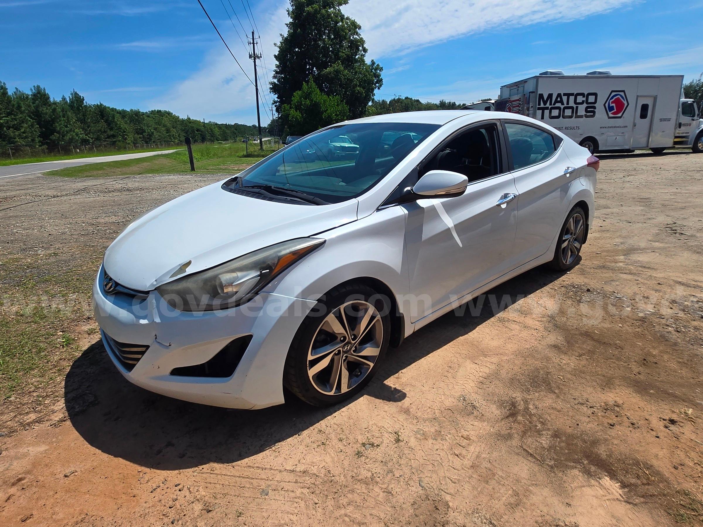 2016 Hyundai Elantra Limited Hyundai Elantra Limited Government Surplus Auction - Primary Photo