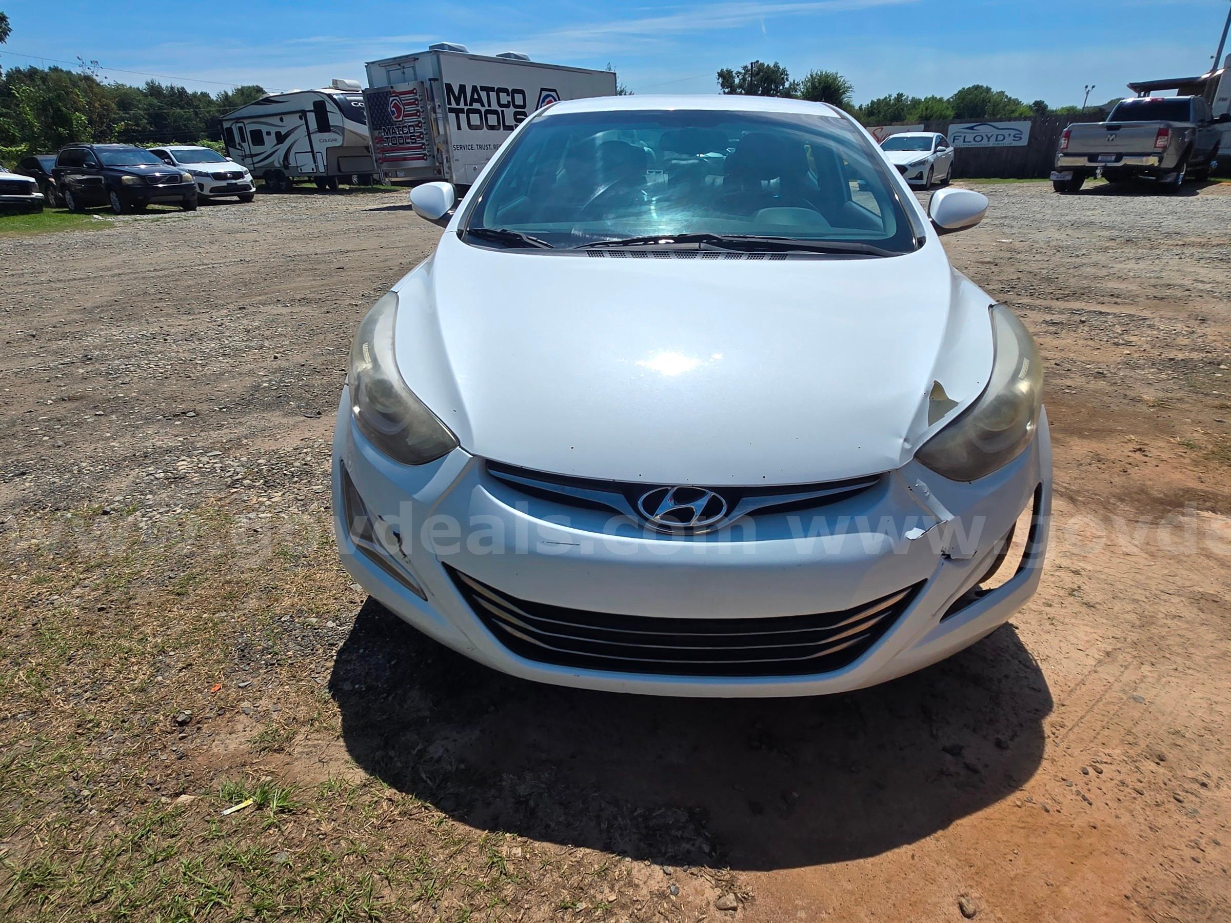 2016 Hyundai Elantra Limited Hyundai Elantra Limited Government Surplus Auction - Photo #2