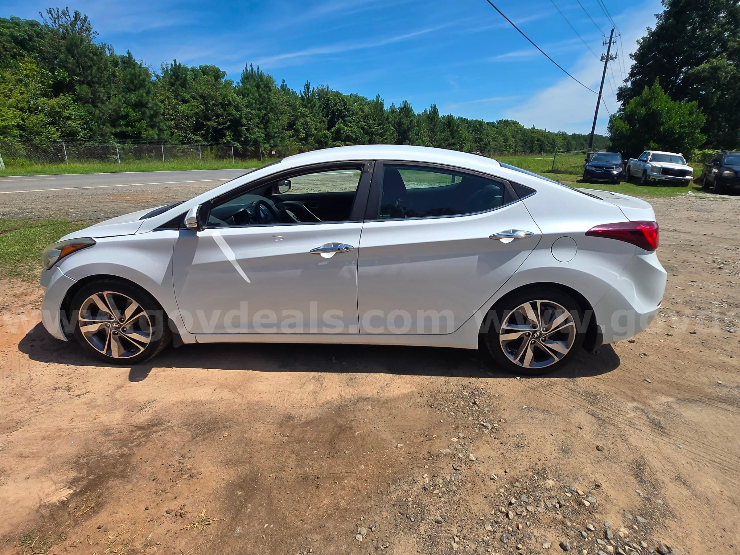 2016 Hyundai Elantra Limited Hyundai Elantra Limited Government Surplus Auction - Photo #5