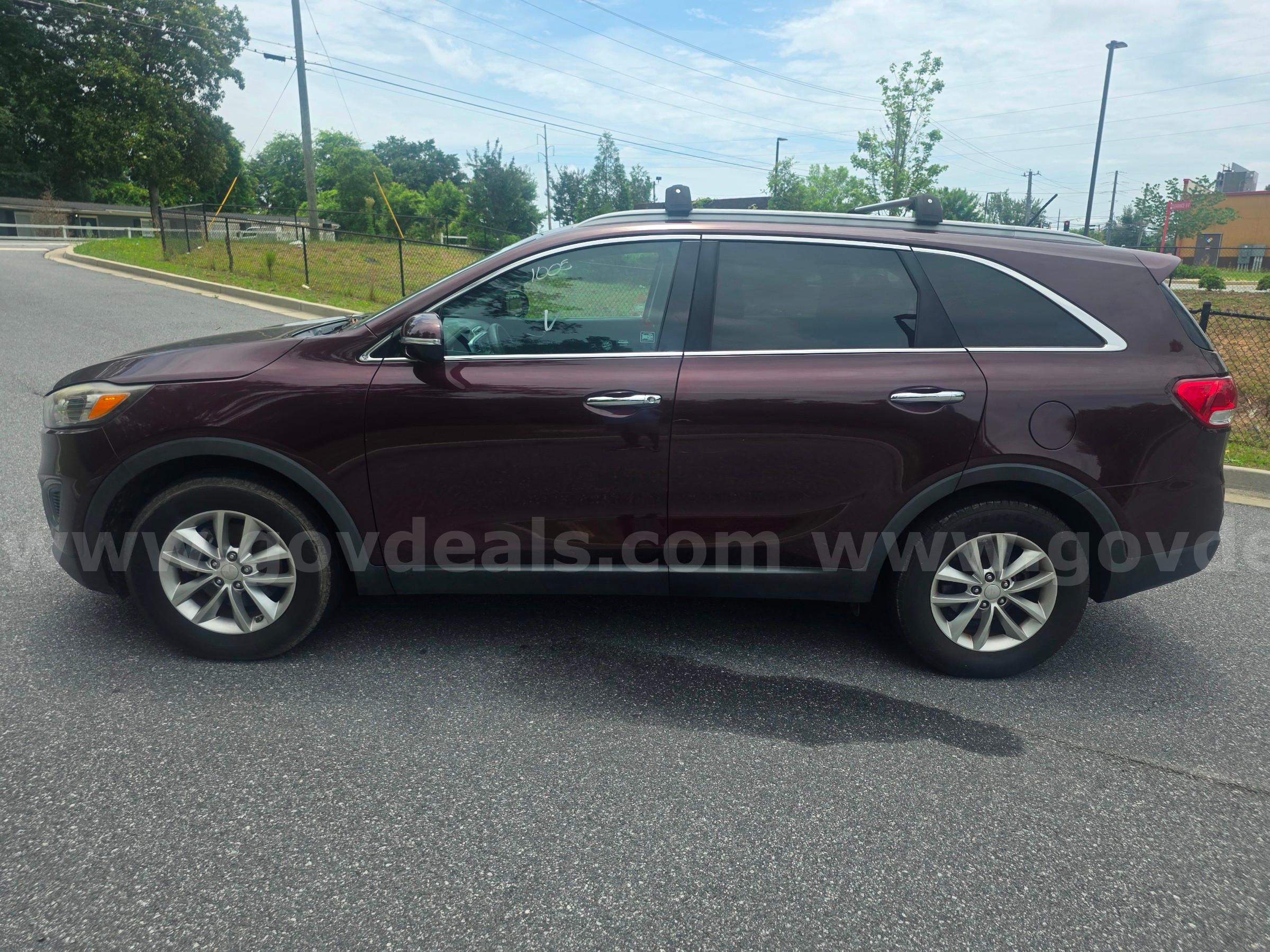 2016 Kia Sorento LX Kia Sorento Government Surplus Auction - Photo #4