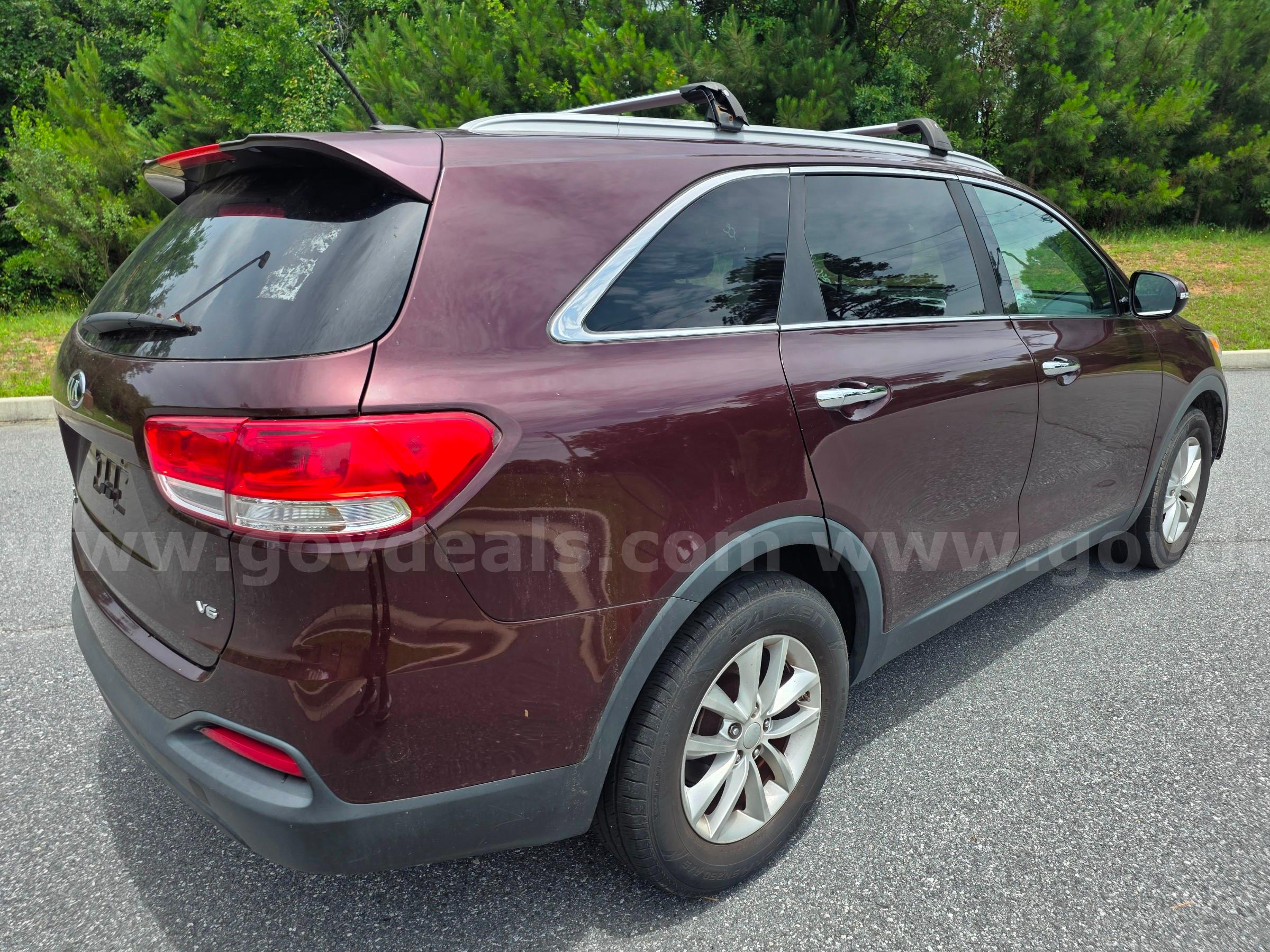 2016 Kia Sorento LX Kia Sorento Government Surplus Auction - Photo #6