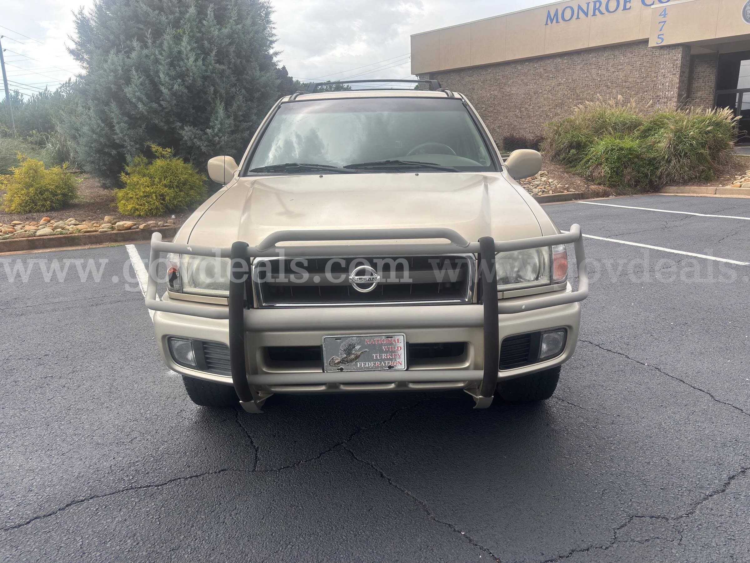 2002 Nissan Pathfinder LE Nissan Pathfinder LE Government Surplus Auction - Photo #3