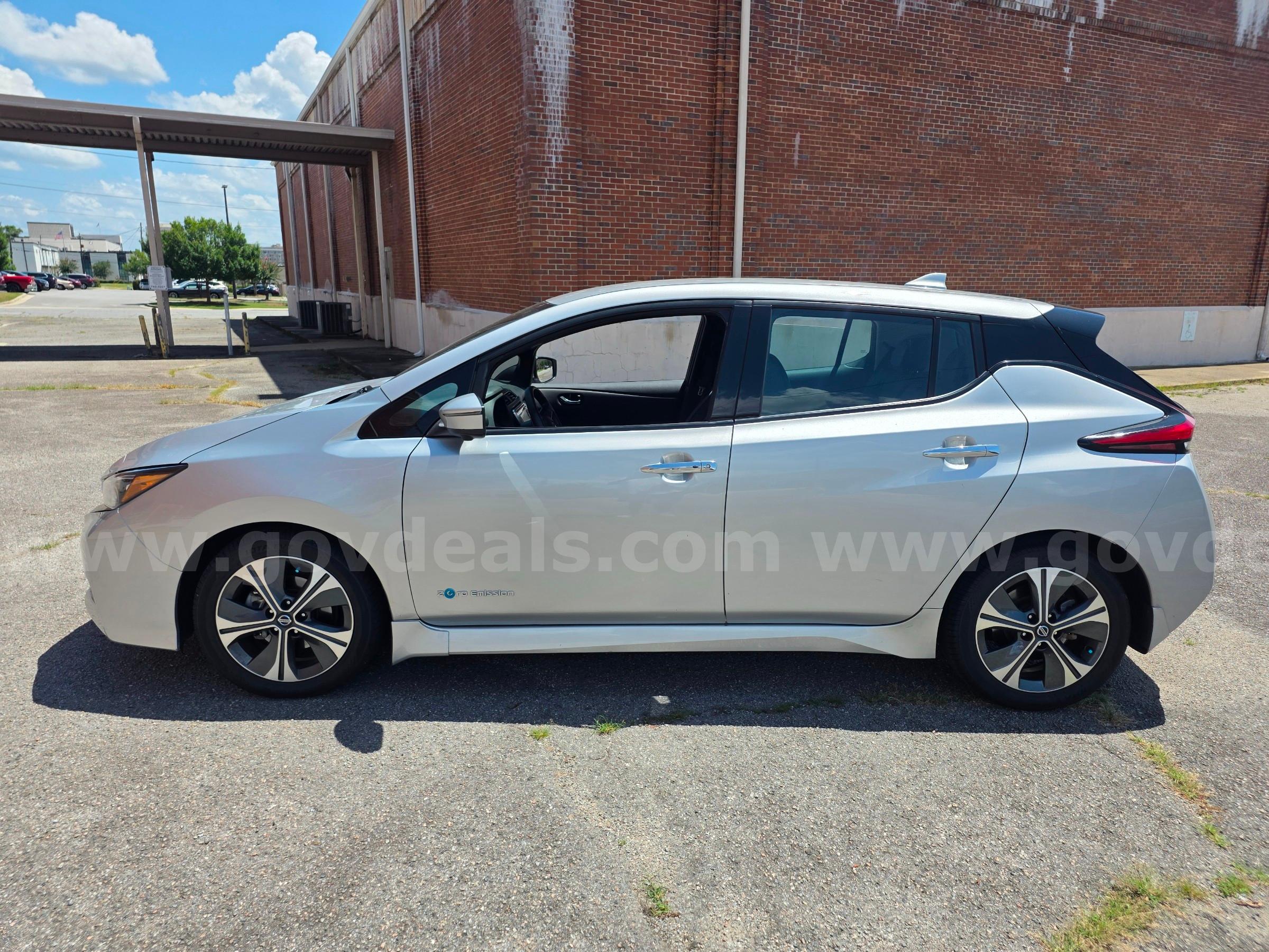 2018 Nissan Leaf SL Nissan Leaf Government Surplus Auction - Photo #4
