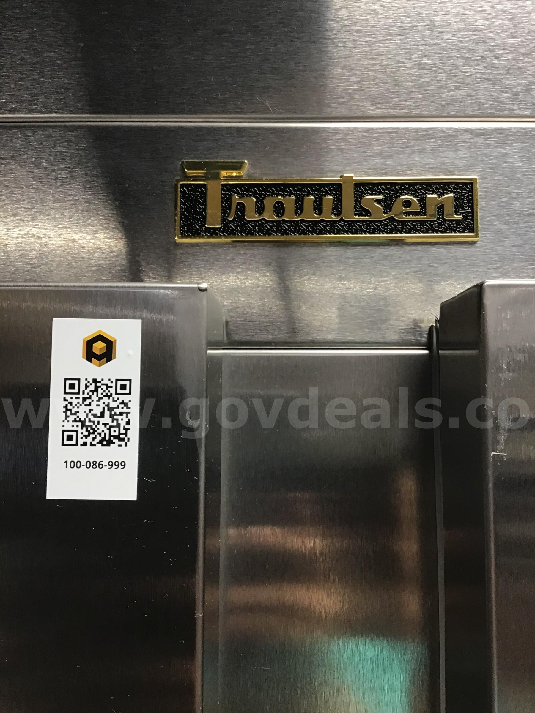 Traulsen  Heated Cabinet, Roll-Thru