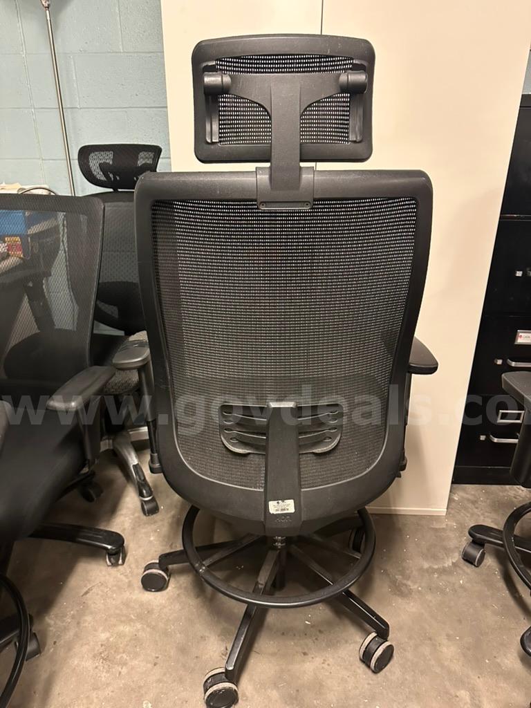 Wheely Chair   Government Surplus Auction - Photo #2