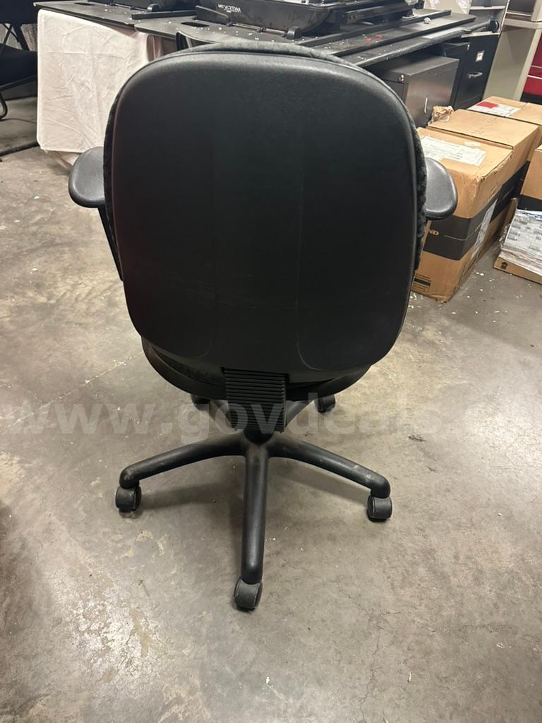 Wheely Chair   Government Surplus Auction - Photo #2