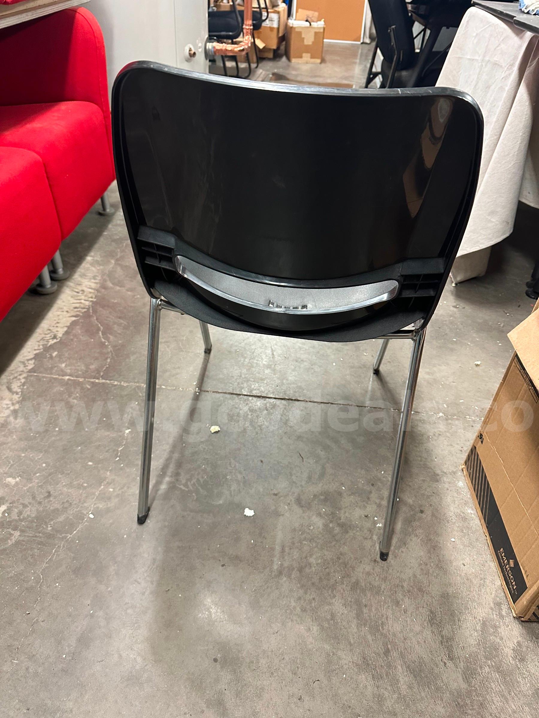 Black Chair   Government Surplus Auction - Photo #2