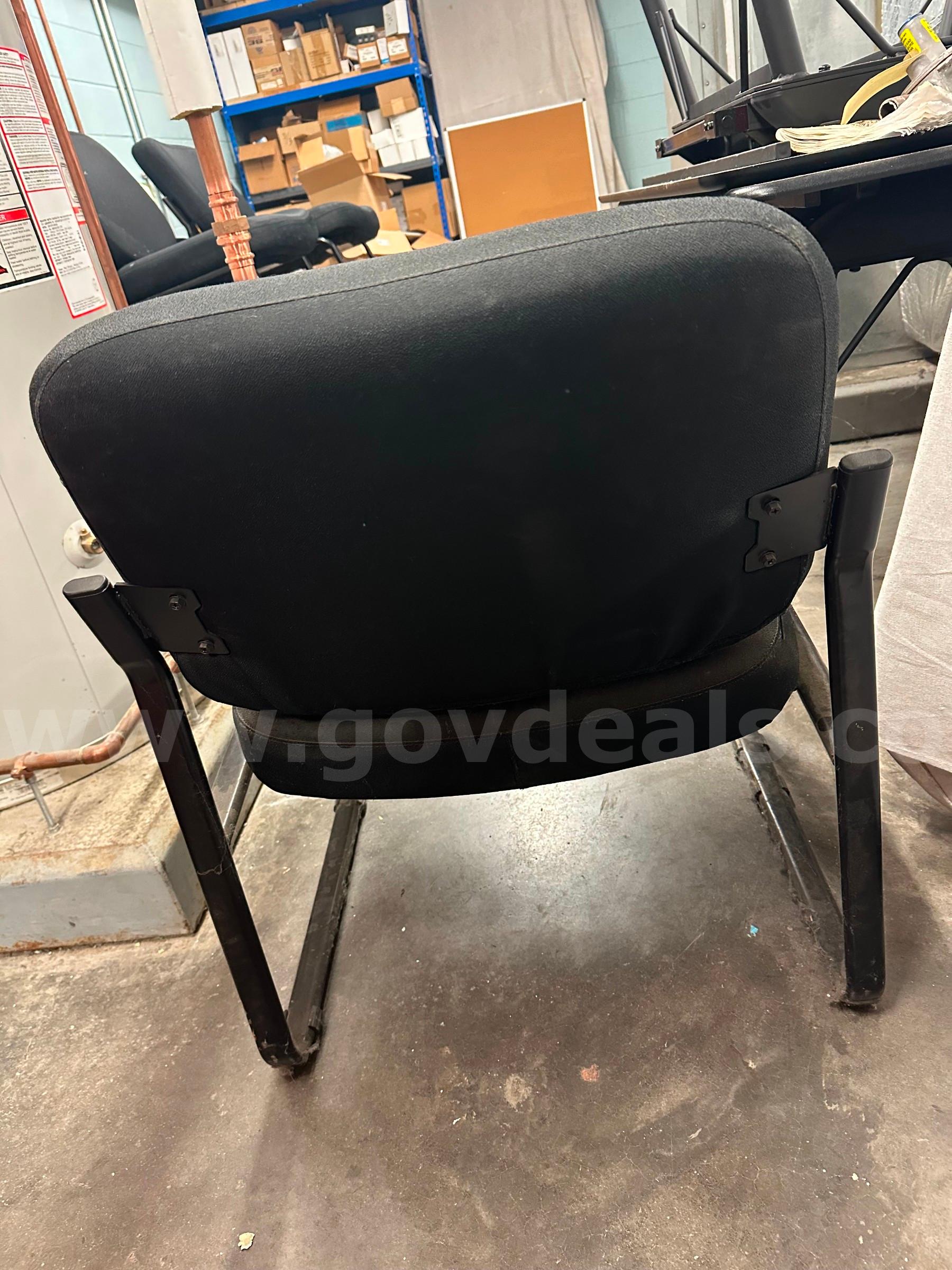 Black Chair   Government Surplus Auction - Photo #2