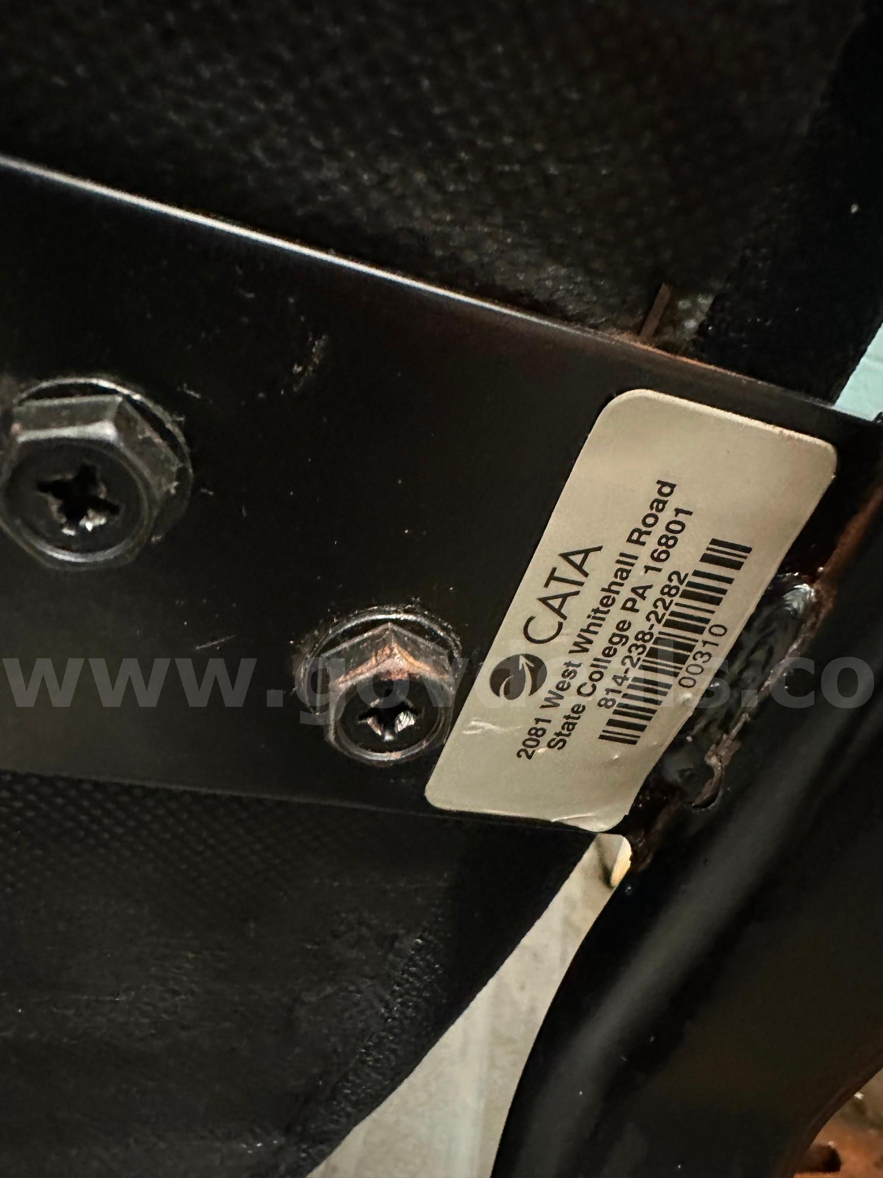 Black Chair   Government Surplus Auction - Photo #3