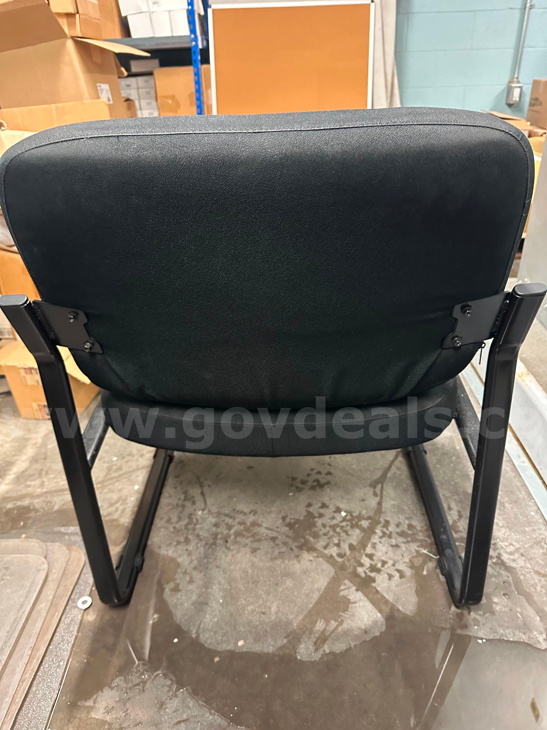 Black Chair   Government Surplus Auction - Photo #2