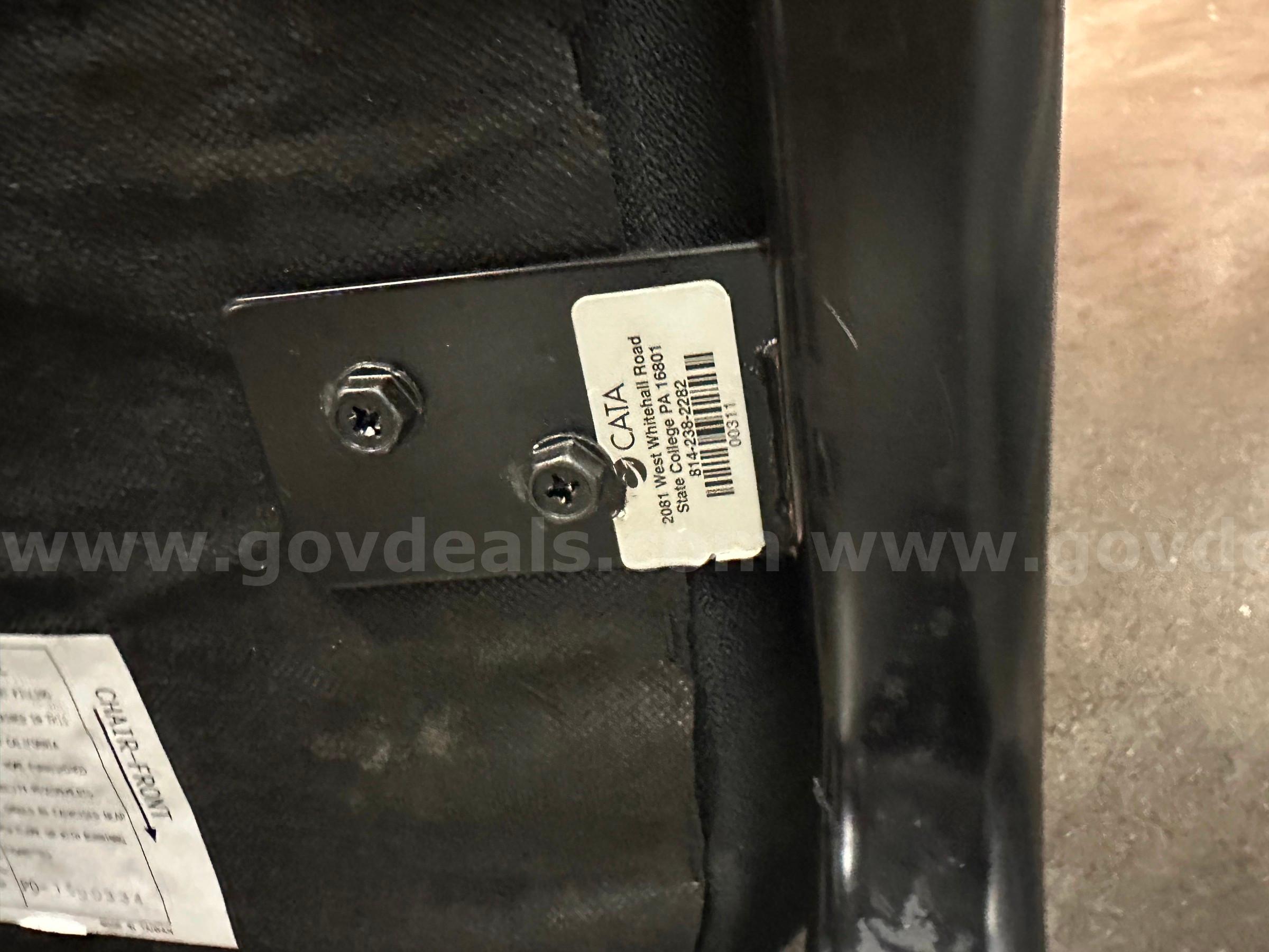 Black Chair   Government Surplus Auction - Photo #3