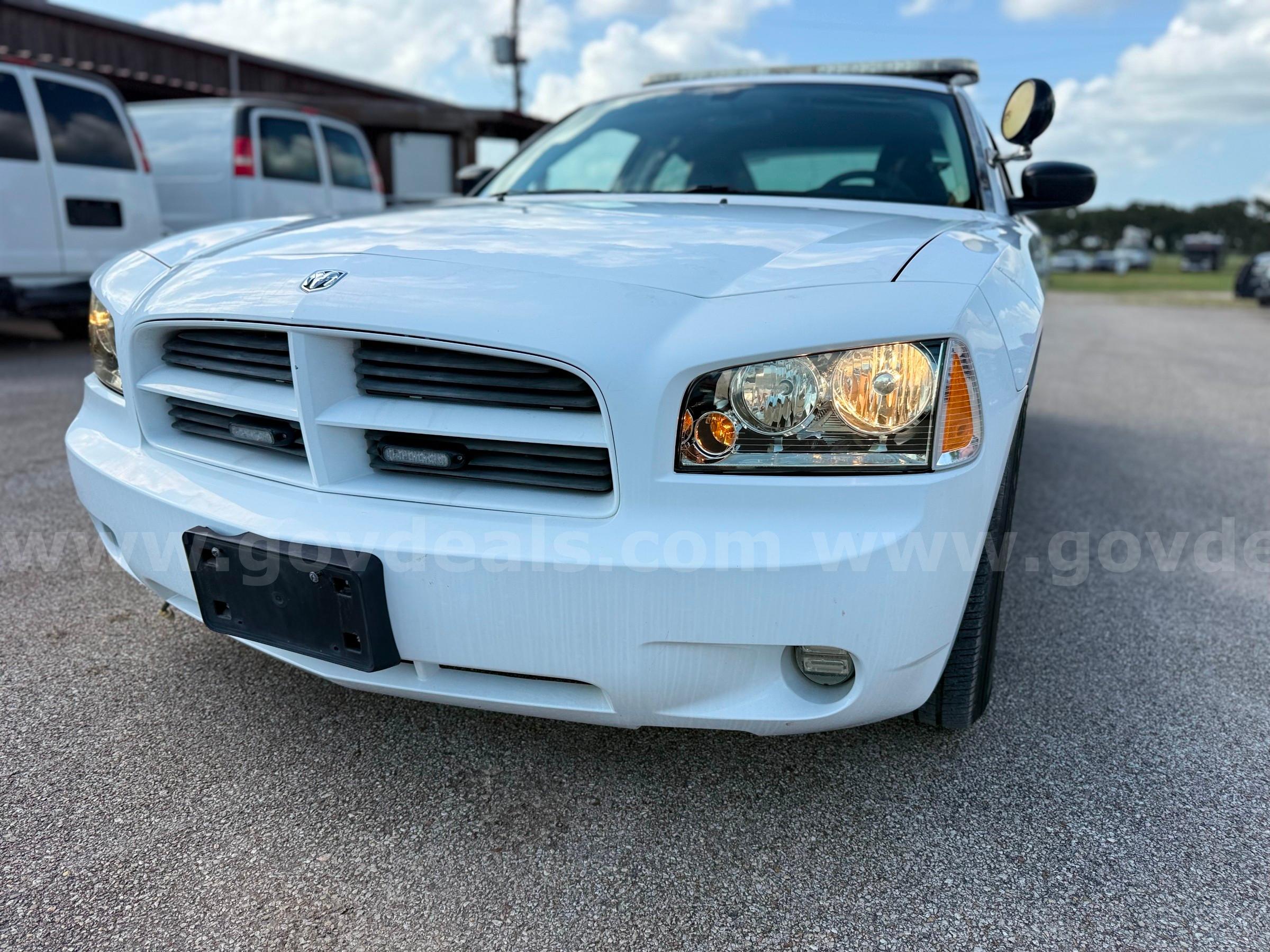 2010 Dodge Charger Enforce Police PPV Dodge Charger Government Surplus Auction - Primary Photo