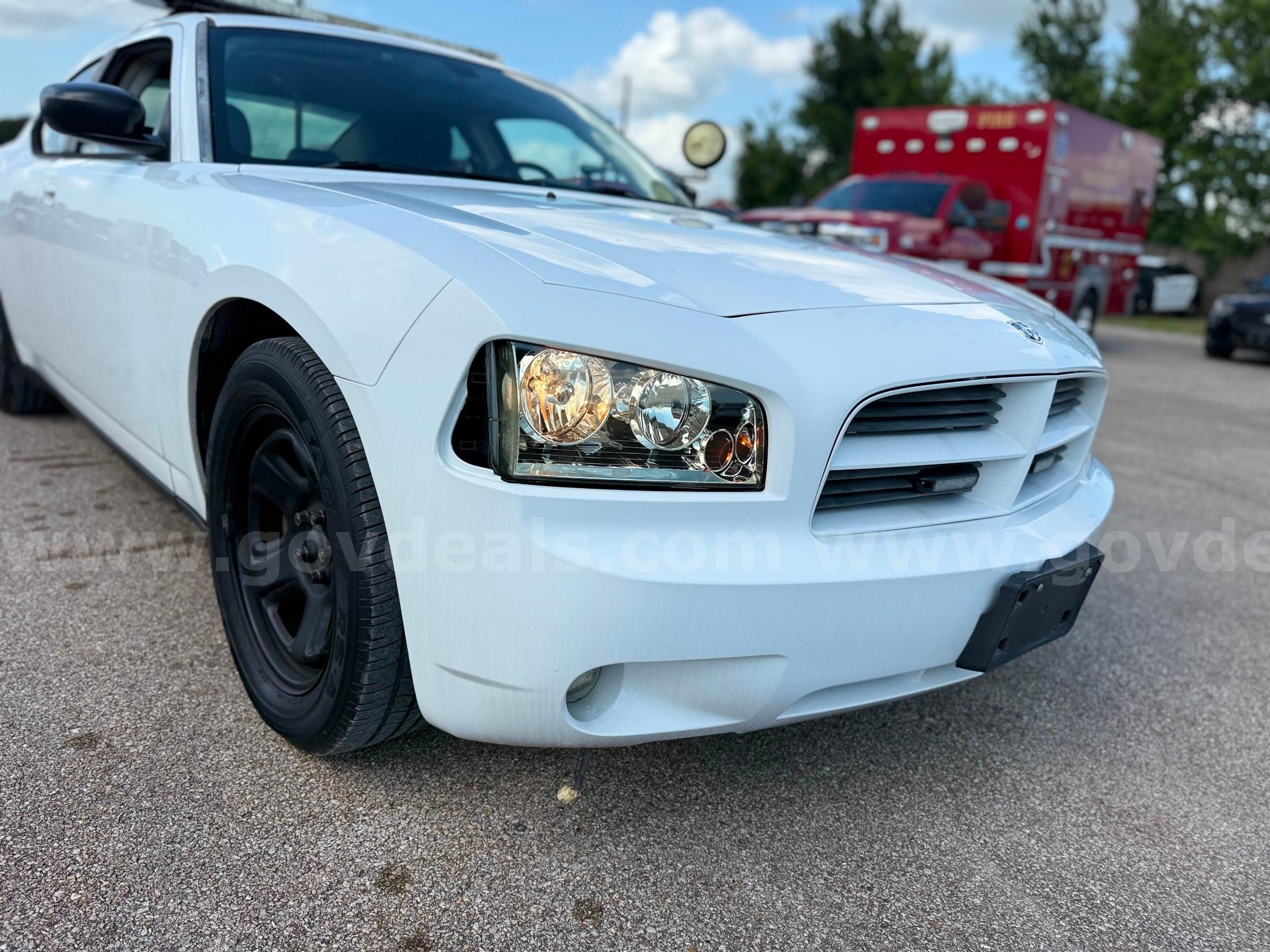 2010 Dodge Charger Enforce Police PPV Dodge Charger Government Surplus Auction - Photo #2