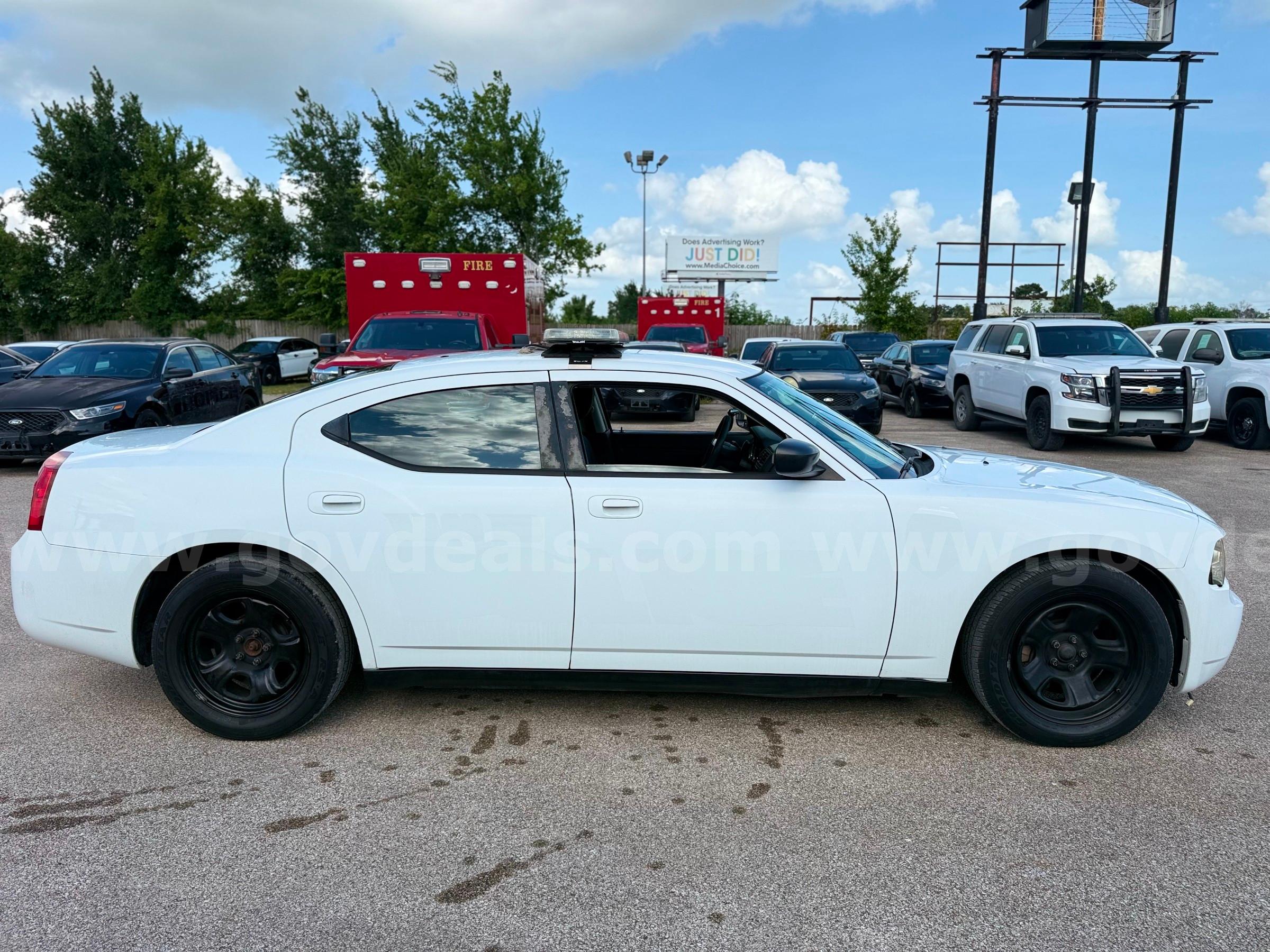 2010 Dodge Charger Enforce Police PPV Dodge Charger Government Surplus Auction - Photo #4