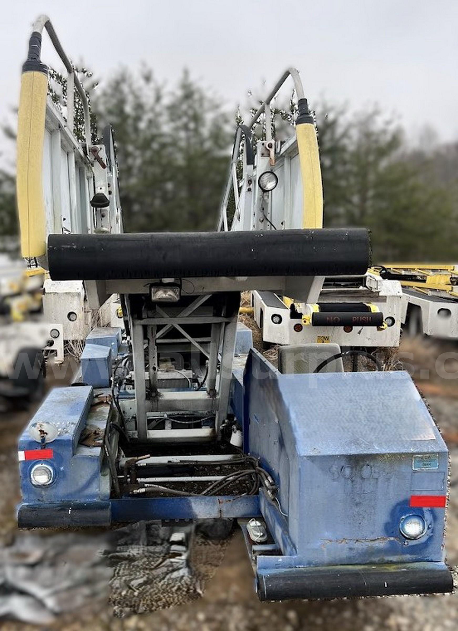 1988 Wollard  TLPH310 Narrow Body Stair on a Belt Loader Chassis Wollard TLPH310 Government Surplus Auction - Photo #4