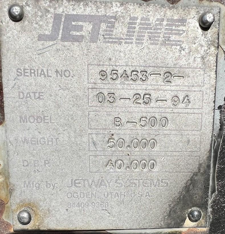 FMC/Jetline B500 is a heavy-duty aircraft pushback tractor FMC/Jetline B500 Government Surplus Auction - Photo #5