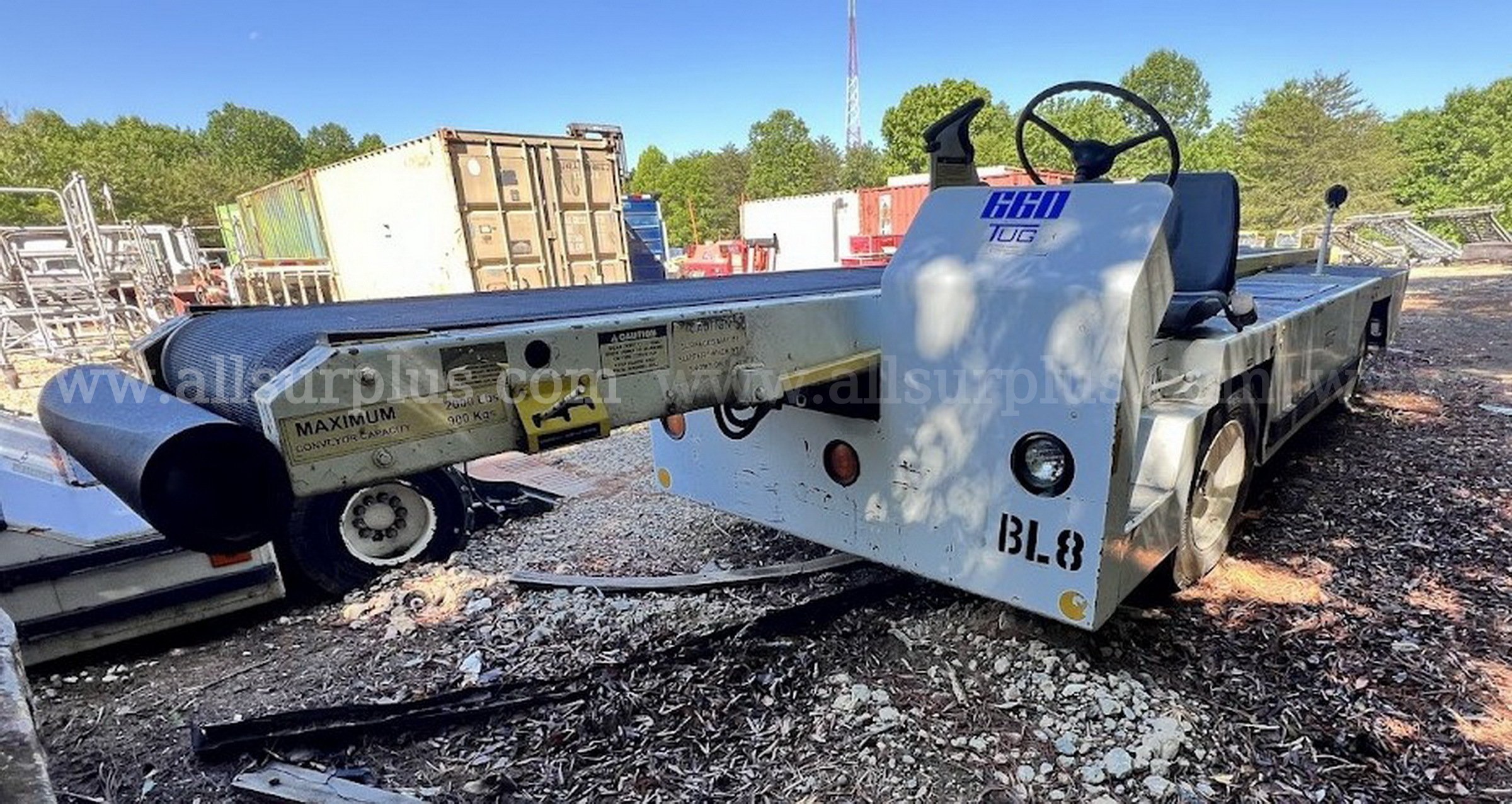 1999 Tug Technologies 660-11 Belt Loader Tug Technologies 660 Government Surplus Auction - Photo #4
