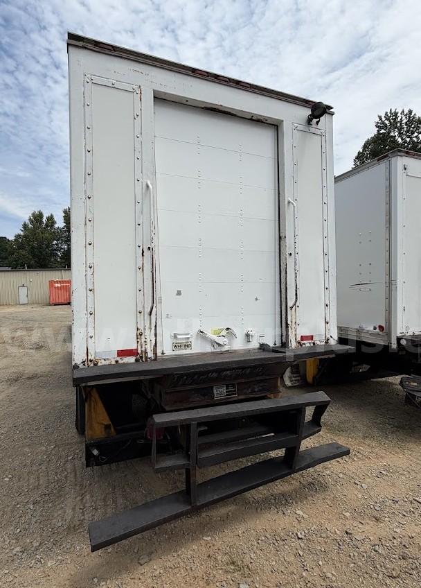 2005 Ford/Tesco CL100-16 Catering/Cabin Service Truck Ford/Tesco CL100 Government Surplus Auction - Photo #3
