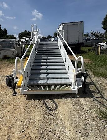 2026 Clyde PAX STAIRS 15F2820 Push type/ towable Passenger Stair Clyde Machines PAX STAIRS 15F2820 Government Surplus Auction - Photo #2