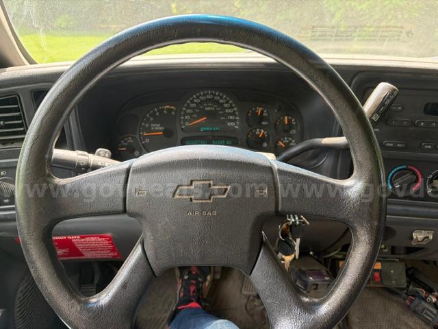 2003 Chevrolet Silverado 3500 with Famous Vortec  8.1L Allison 5 speed Transmission 4WD Only 54,000 Miles! RARE! Chevrolet Silverado Government Surplus Auction - Photo #4
