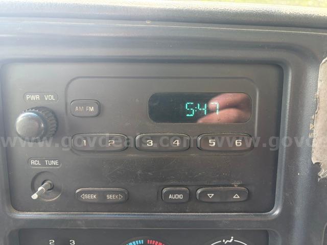2003 Chevrolet Silverado 3500 with Famous Vortec  8.1L Allison 5 speed Transmission 4WD Only 54,000 Miles! RARE! Chevrolet Silverado Government Surplus Auction - Photo #5