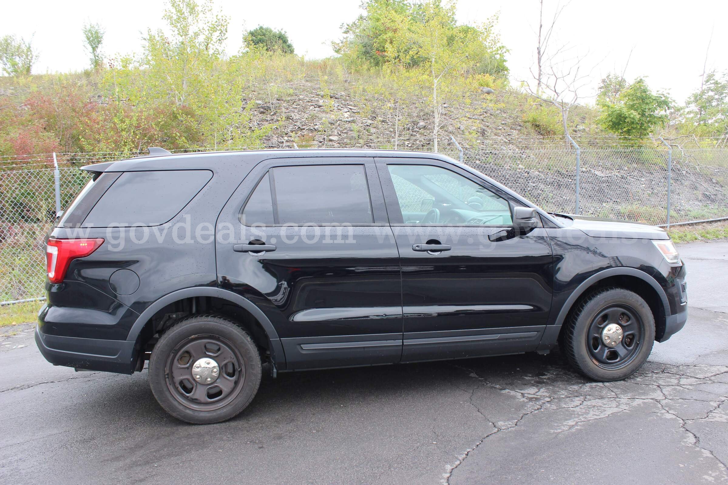 2018 Ford Explorer Police Interceptor    SEE VIDEO!!! Ford Explorer Government Surplus Auction - Photo #3