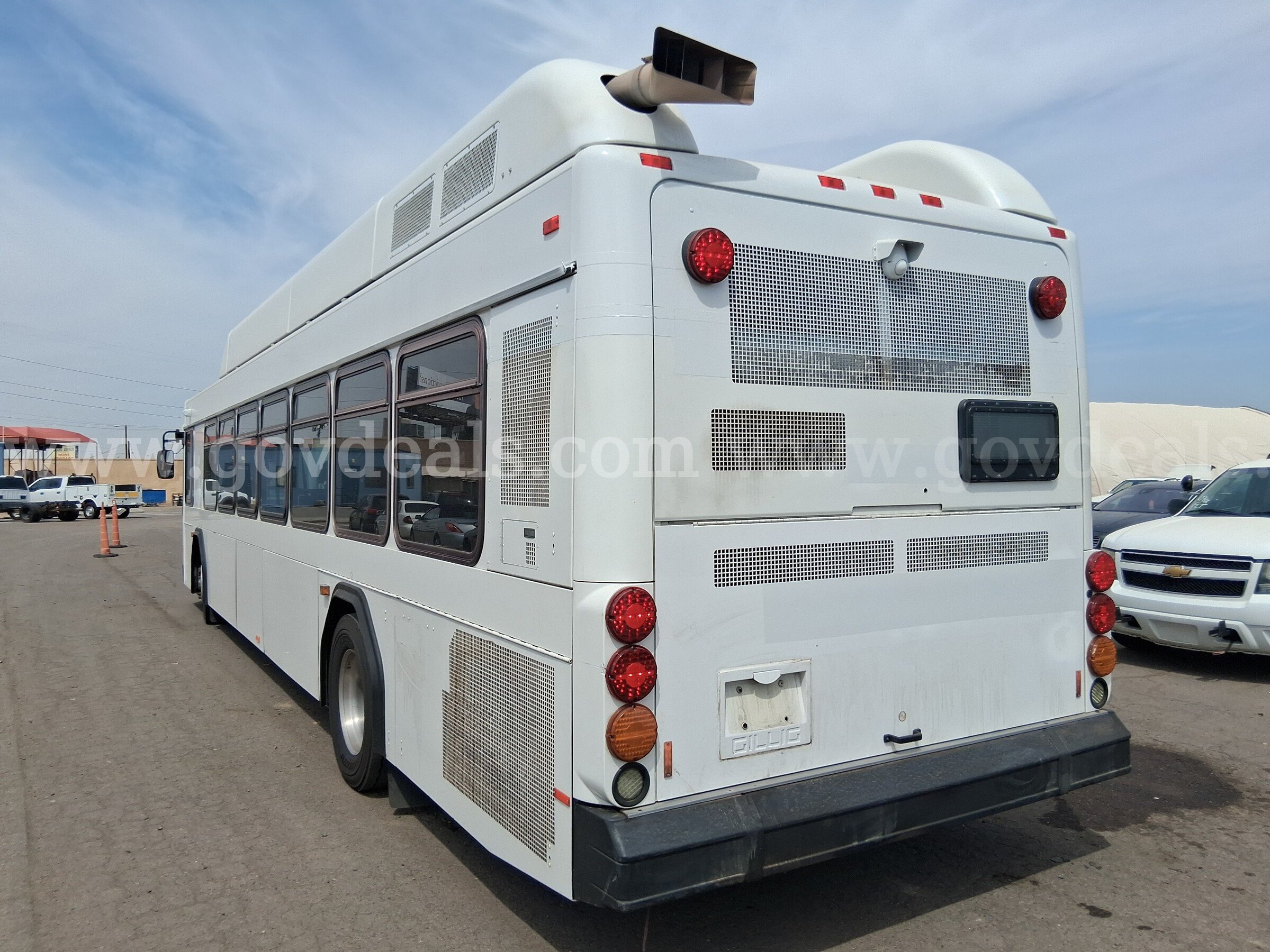 2016 Gillig Low Floor Gillig Low Floor Government Surplus Auction - Photo #3