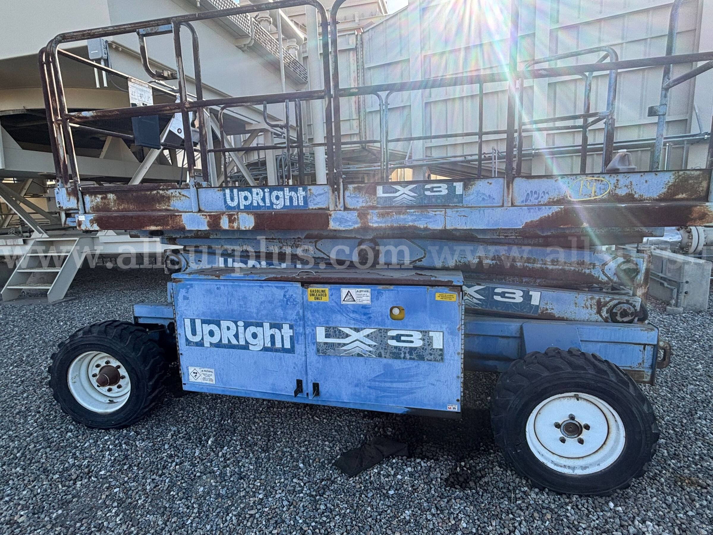 Scissor Lift, UpRight, 67501-000, 31Ft, Qty 1 UpRight 000 Government Surplus Auction - Primary Photo