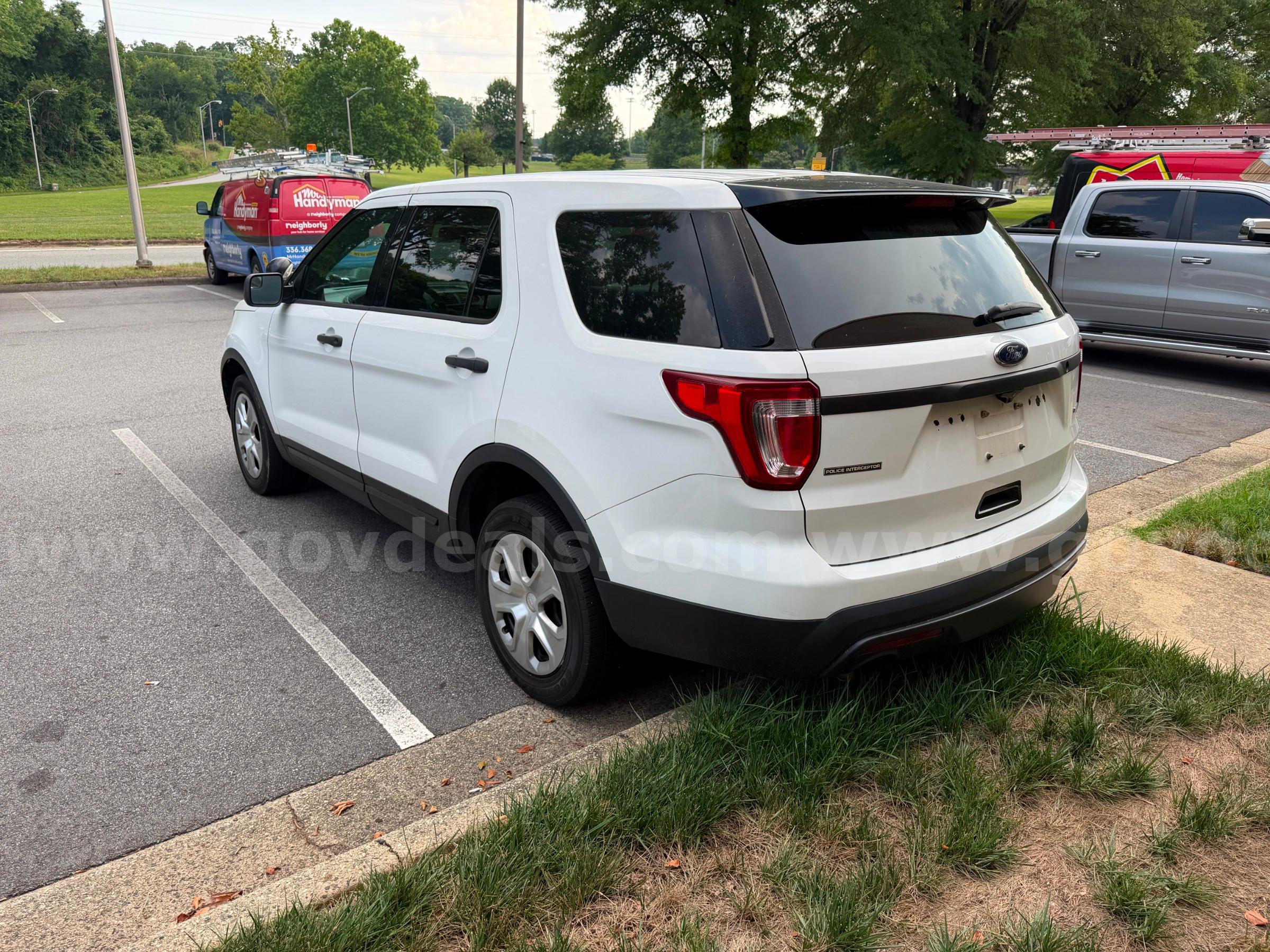 2017 Ford Explorer Police Interceptor Utility Ford Explorer Government Surplus Auction - Photo #3