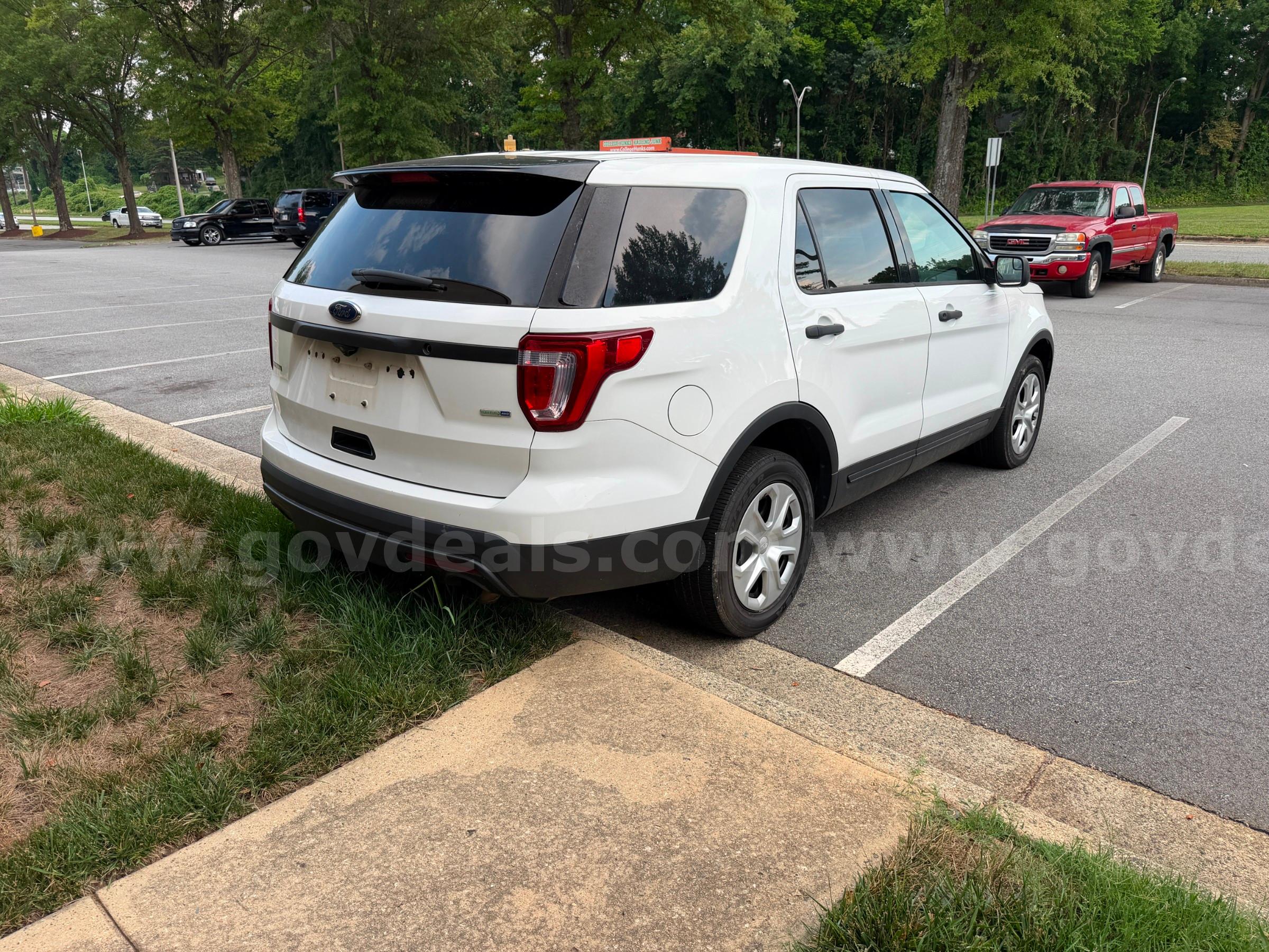 2017 Ford Explorer Police Interceptor Utility Ford Explorer Government Surplus Auction - Photo #5